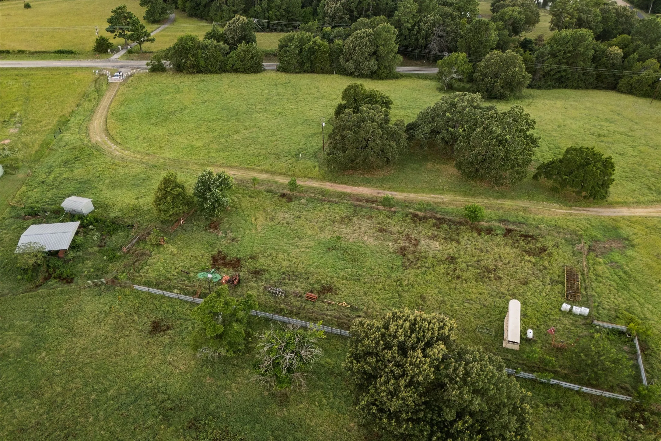 Ranch For Sale in Smith County , 19574 FM 1253, Lindale, Texas 75771, 0, 0, Garage spaces, 0 Sqft, built in 0, Price $700,000, mls#20996971, Real Estate Agent in Lindale, Homes For Sale in Smith county, Homes For Sale in Lindale, Realtor in Lindale Texas, Real Estate Brokerage Independent Realty Texas, Luminita Cordes Realtor