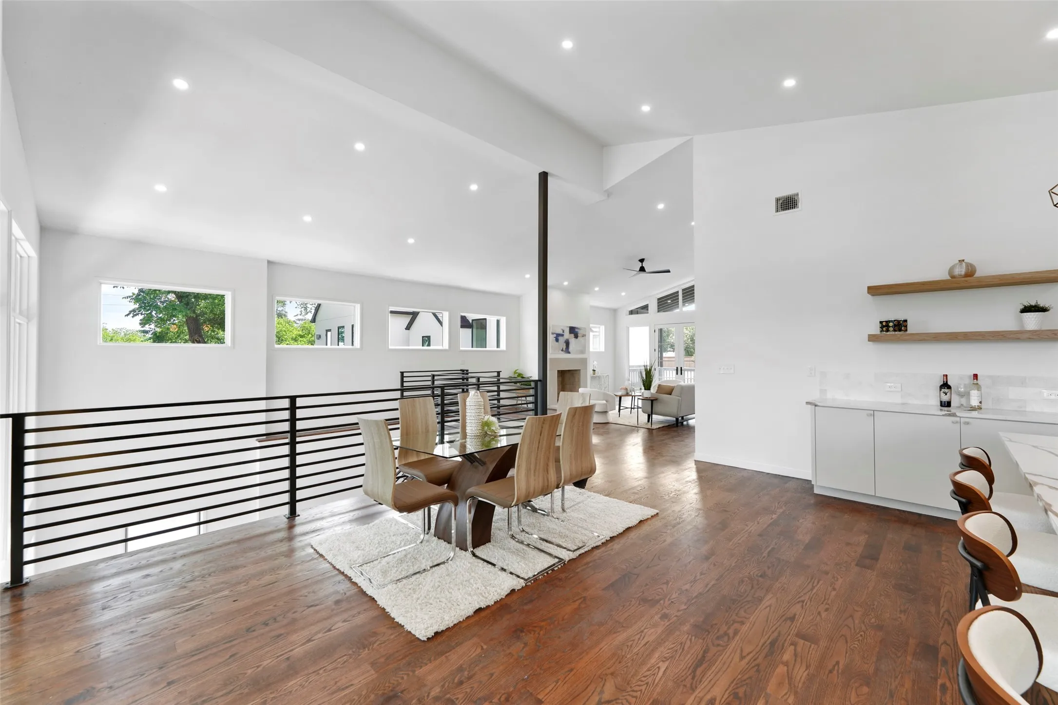 Single Family Residence For Sale in Dallas County , 3110 W Jefferson Boulevard, Dallas, Texas 75211, 4 Bedroom, 3 Bathroom, 2 Garage spaces, 3,796 Sqft, built in 2025, New Construction - Complete, mls#20995870, Real Estate Agent in Dallas, Homes For Sale in Dallas county, Homes For Sale in Dallas, Realtor in Dallas Texas, Real Estate Brokerage Independent Realty Texas, Luminita Cordes Realtor