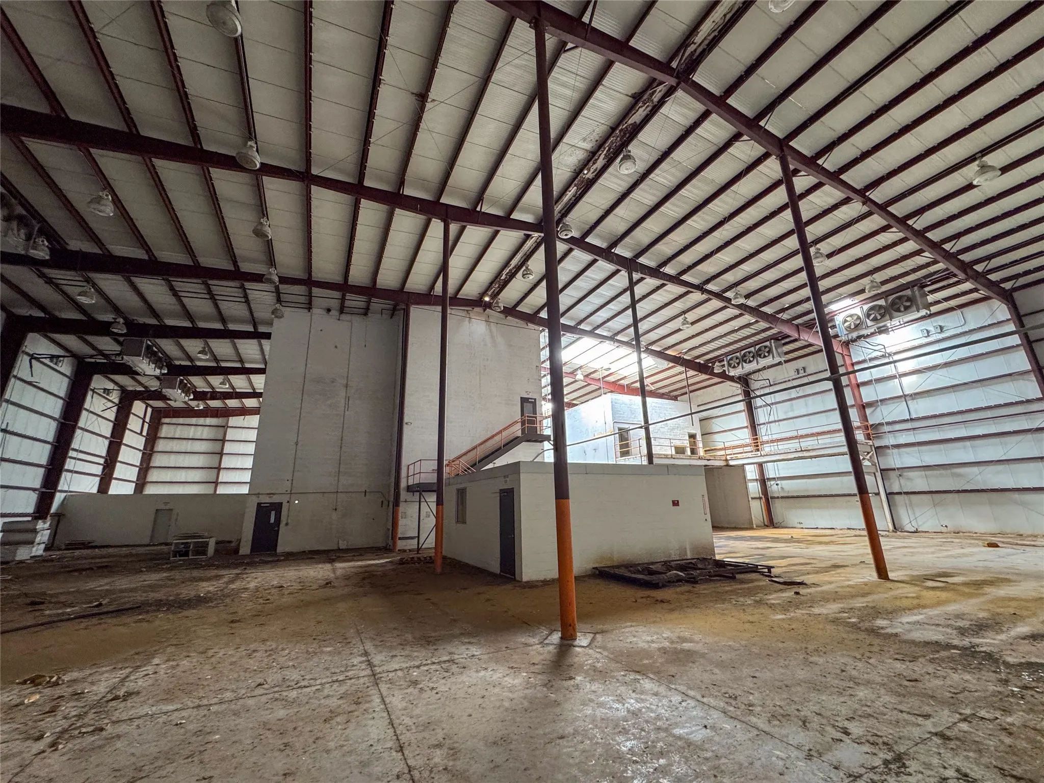 Warehouse For Rent in Grayson County , 72 Gibbons Road, Southmayd, Texas 75092, 0, 0, Garage spaces, 0 Sqft, built in 1990, Preowned, Price $6, mls#20996281, Real Estate Agent in Southmayd, Homes For Rent in Grayson county, Homes For Rent in Southmayd, Realtor in Southmayd Texas, Real Estate Brokerage Independent Realty Texas, Luminita Cordes Realtor