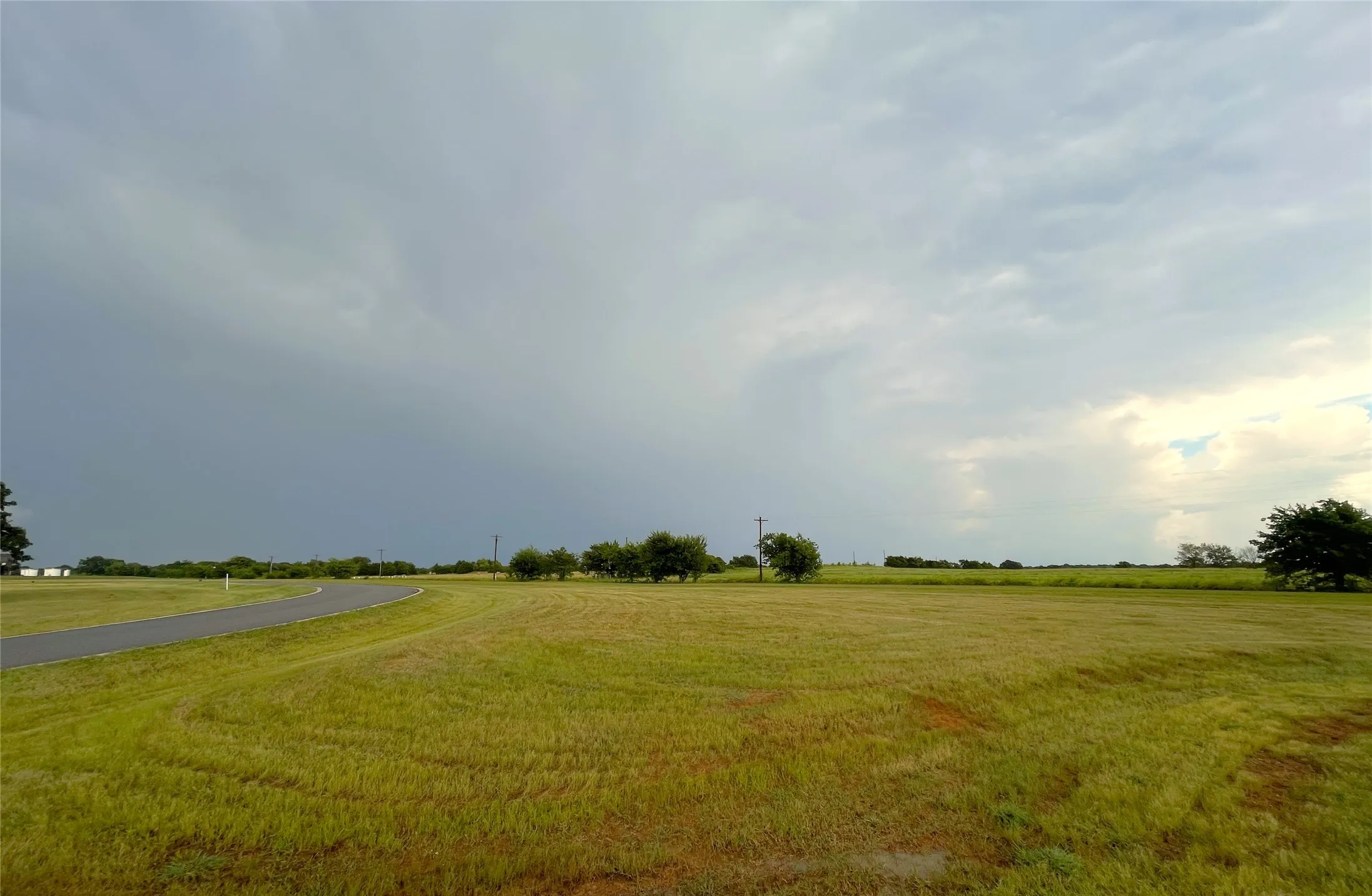 Unimproved Land For Sale in Grayson County , 794 Pasadera Circle, Gordonville, Texas 76245, 0, 0, Garage spaces, 0 Sqft, built in 0, mls#20997031, Real Estate Agent in Gordonville, Homes For Sale in Grayson county, Homes For Sale in Gordonville, Realtor in Gordonville Texas, Real Estate Brokerage Independent Realty Texas, Luminita Cordes Realtor