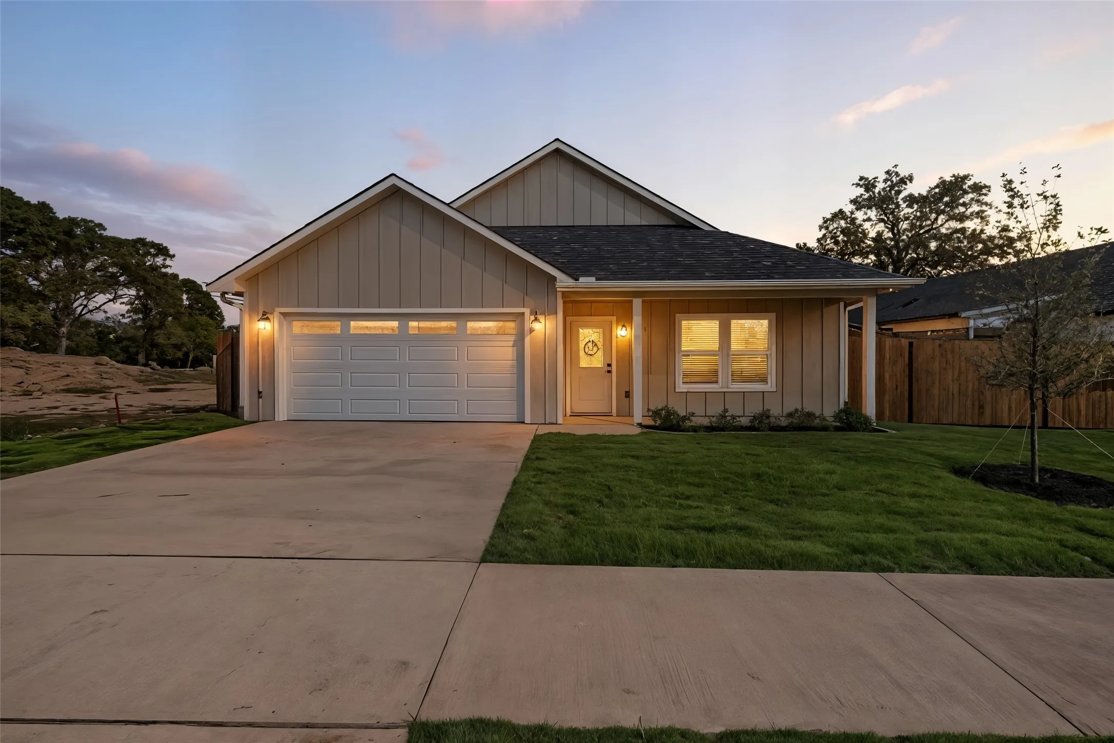 Single Family Residence For Sale in Hopkins County , 655 League Street, Sulphur Springs, Texas 75482, 3 Bedroom, 2 Bathroom, 2 Garage spaces, 1,658 Sqft, built in 2025, New Construction - Incomplete, mls#20988115, Real Estate Agent in Sulphur Springs, Homes For Sale in Hopkins county, Homes For Sale in Sulphur Springs, Realtor in Sulphur Springs Texas, Real Estate Brokerage Independent Realty Texas, Luminita Cordes Realtor