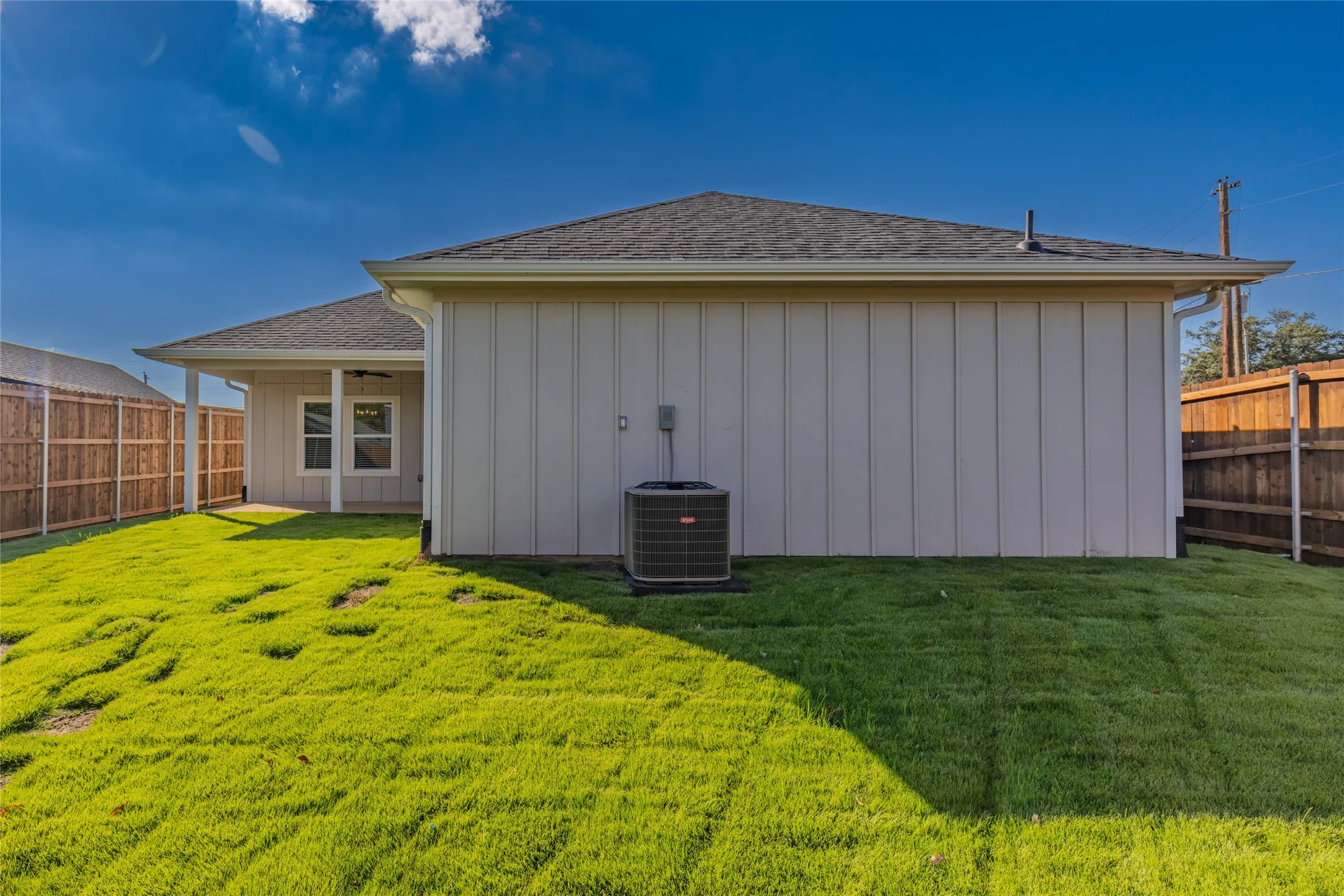 Single Family Residence For Sale in Hopkins County , 655 League Street, Sulphur Springs, Texas 75482, 3 Bedroom, 2 Bathroom, 2 Garage spaces, 1,658 Sqft, built in 2025, New Construction - Incomplete, mls#20988115, Real Estate Agent in Sulphur Springs, Homes For Sale in Hopkins county, Homes For Sale in Sulphur Springs, Realtor in Sulphur Springs Texas, Real Estate Brokerage Independent Realty Texas, Luminita Cordes Realtor
