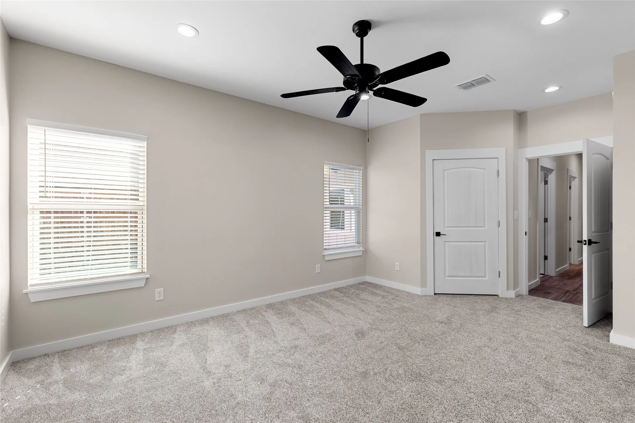 Single Family Residence For Sale in Hopkins County , 655 League Street, Sulphur Springs, Texas 75482, 3 Bedroom, 2 Bathroom, 2 Garage spaces, 1,658 Sqft, built in 2025, New Construction - Incomplete, mls#20988115, Real Estate Agent in Sulphur Springs, Homes For Sale in Hopkins county, Homes For Sale in Sulphur Springs, Realtor in Sulphur Springs Texas, Real Estate Brokerage Independent Realty Texas, Luminita Cordes Realtor