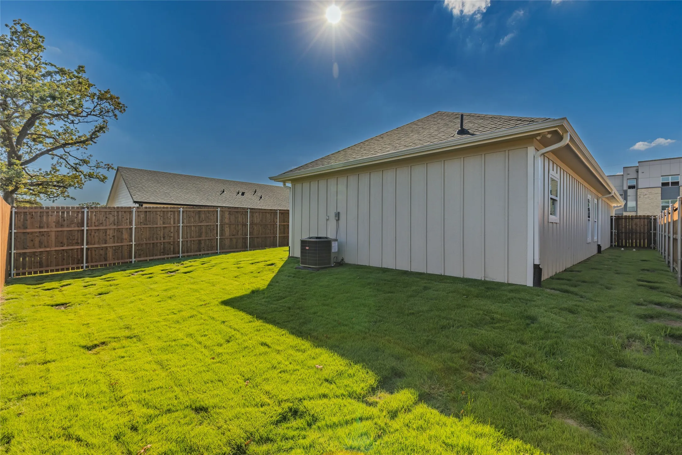 Single Family Residence For Sale in Hopkins County , 655 League Street, Sulphur Springs, Texas 75482, 3 Bedroom, 2 Bathroom, 2 Garage spaces, 1,658 Sqft, built in 2025, New Construction - Incomplete, mls#20988115, Real Estate Agent in Sulphur Springs, Homes For Sale in Hopkins county, Homes For Sale in Sulphur Springs, Realtor in Sulphur Springs Texas, Real Estate Brokerage Independent Realty Texas, Luminita Cordes Realtor