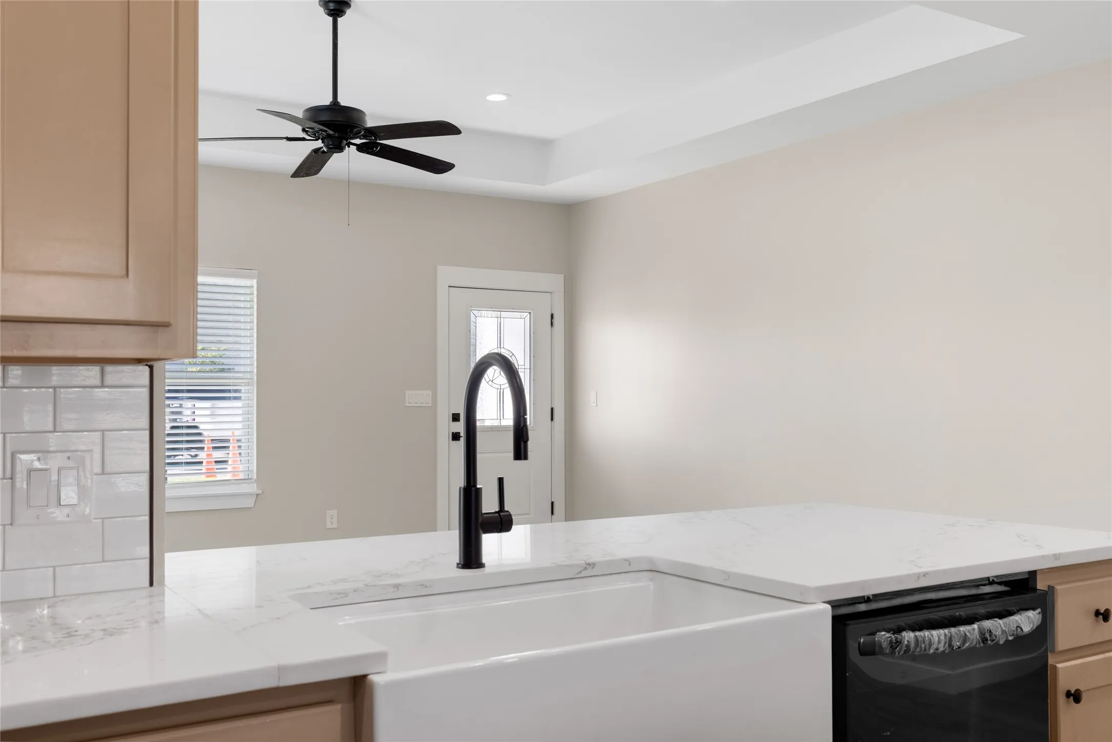 Single Family Residence For Sale in Hopkins County , 655 League Street, Sulphur Springs, Texas 75482, 3 Bedroom, 2 Bathroom, 2 Garage spaces, 1,658 Sqft, built in 2025, New Construction - Incomplete, mls#20988115, Real Estate Agent in Sulphur Springs, Homes For Sale in Hopkins county, Homes For Sale in Sulphur Springs, Realtor in Sulphur Springs Texas, Real Estate Brokerage Independent Realty Texas, Luminita Cordes Realtor