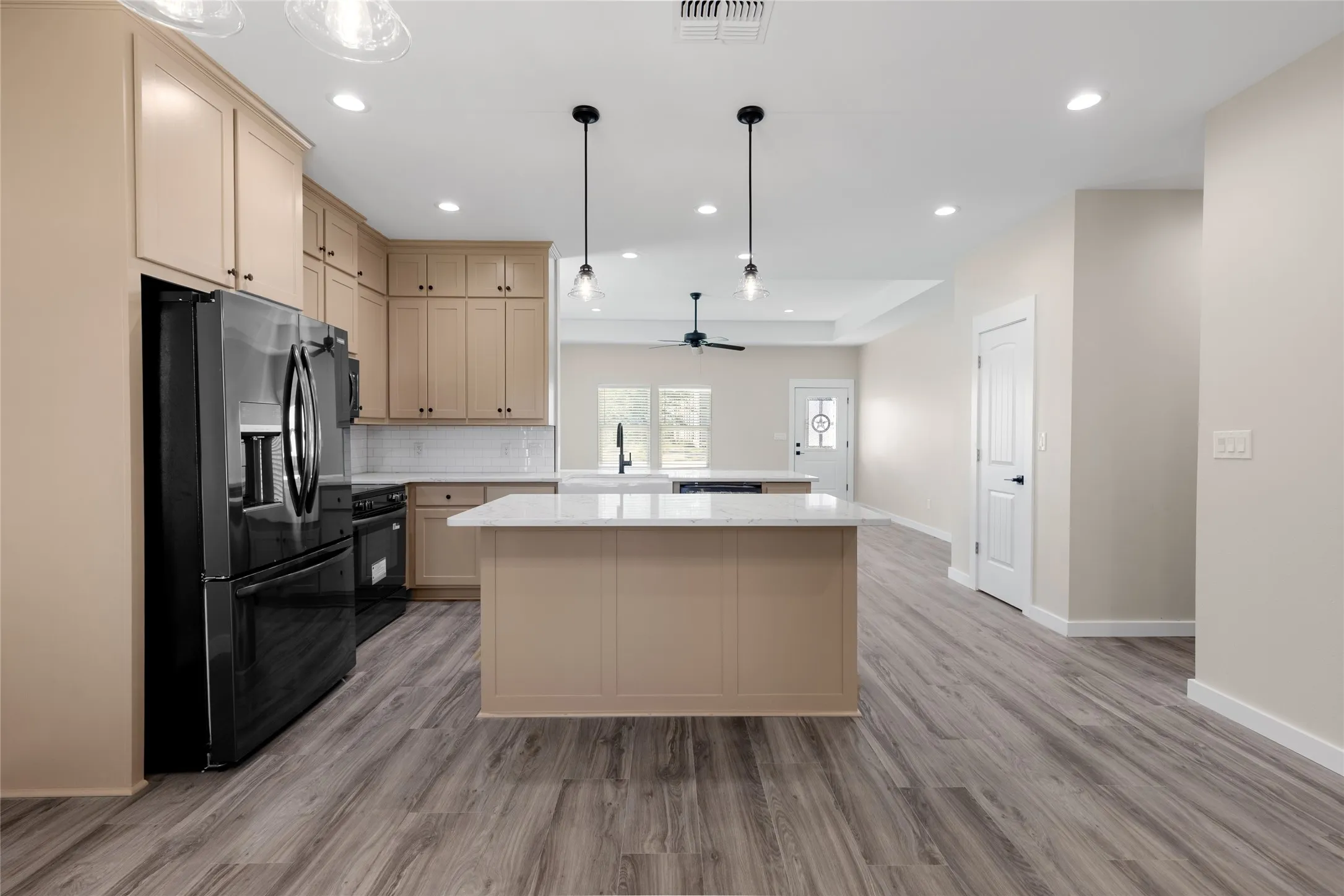 Single Family Residence For Sale in Hopkins County , 655 League Street, Sulphur Springs, Texas 75482, 3 Bedroom, 2 Bathroom, 2 Garage spaces, 1,658 Sqft, built in 2025, New Construction - Incomplete, mls#20988115, Real Estate Agent in Sulphur Springs, Homes For Sale in Hopkins county, Homes For Sale in Sulphur Springs, Realtor in Sulphur Springs Texas, Real Estate Brokerage Independent Realty Texas, Luminita Cordes Realtor