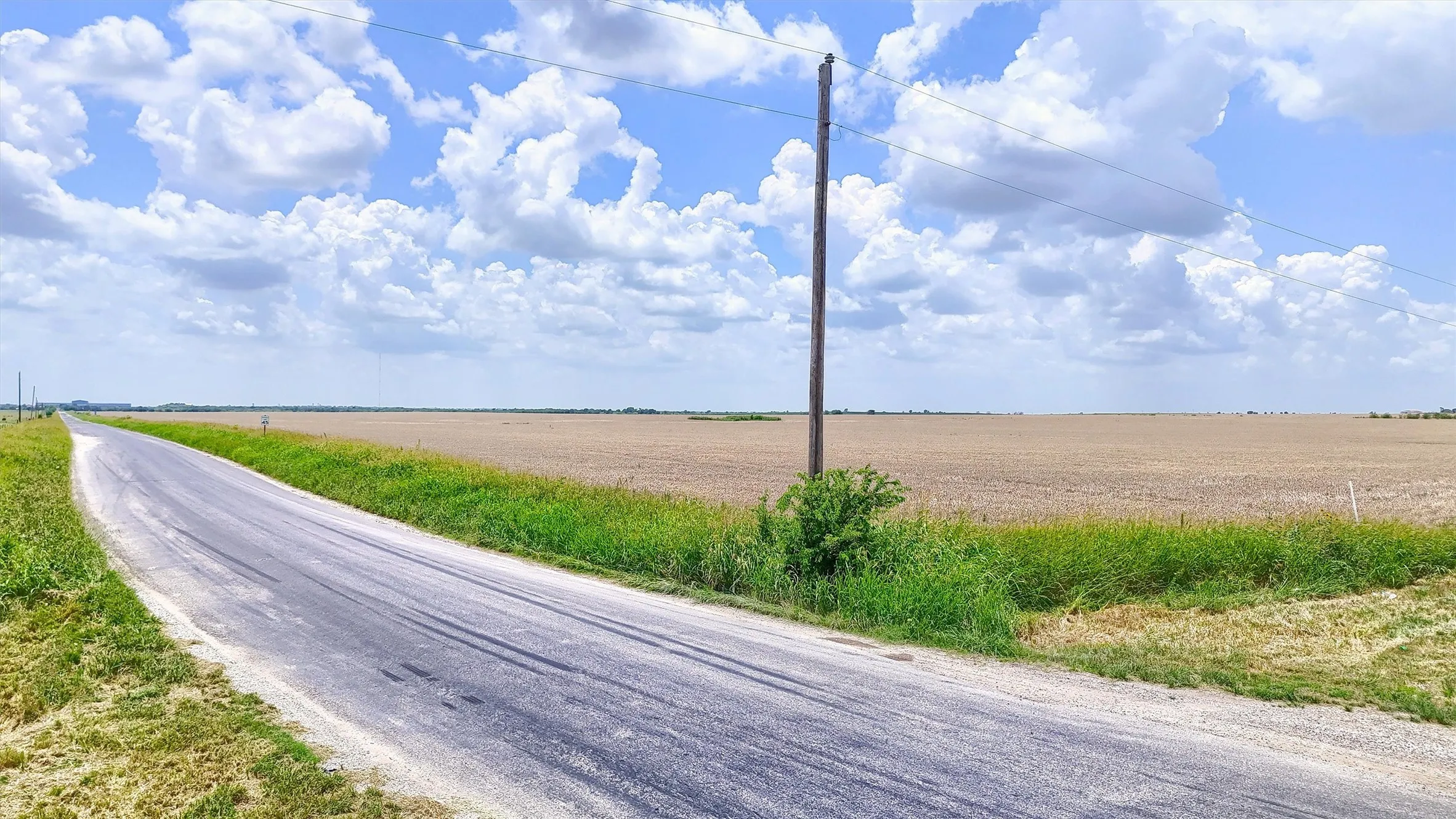Improved Land For Sale in Grayson County , 115 ac Fm 902 & Wall St., Gunter, Texas 76258, 0, 0, Garage spaces, 0 Sqft, built in 0, Price $13,225,000, mls#20996223, Real Estate Agent in Gunter, Homes For Sale in Grayson county, Homes For Sale in Gunter, Realtor in Gunter Texas, Real Estate Brokerage Independent Realty Texas, Luminita Cordes Realtor