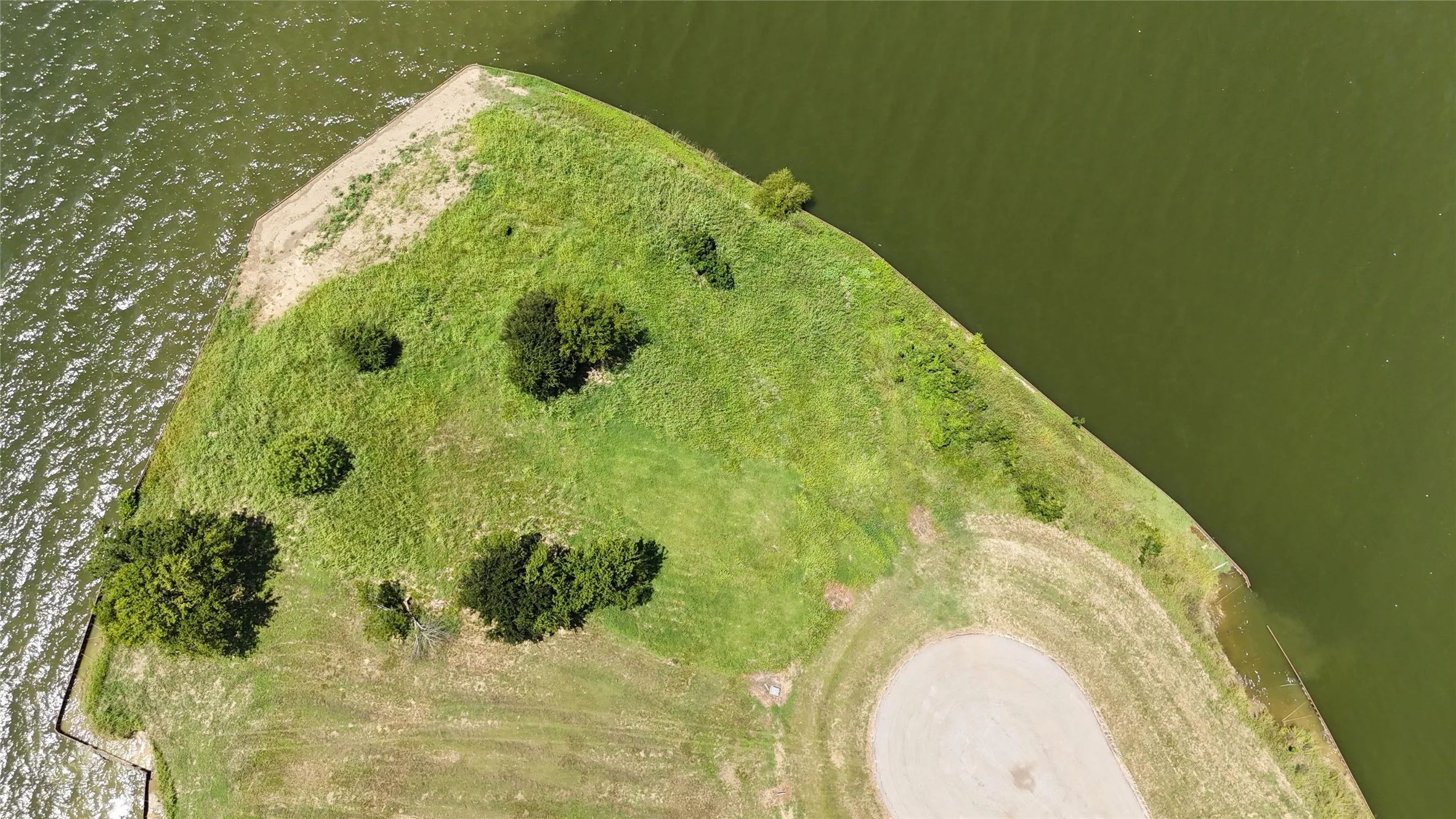 Unimproved Land For Sale in Navarro County , Lot 18 Lake Ridge Drive, Streetman, Texas 75859, 0, 0, Garage spaces, 0 Sqft, built in 0, Price $425,000, mls#20990377, Real Estate Agent in Streetman, Homes For Sale in Navarro county, Homes For Sale in Streetman, Realtor in Streetman Texas, Real Estate Brokerage Independent Realty Texas, Luminita Cordes Realtor