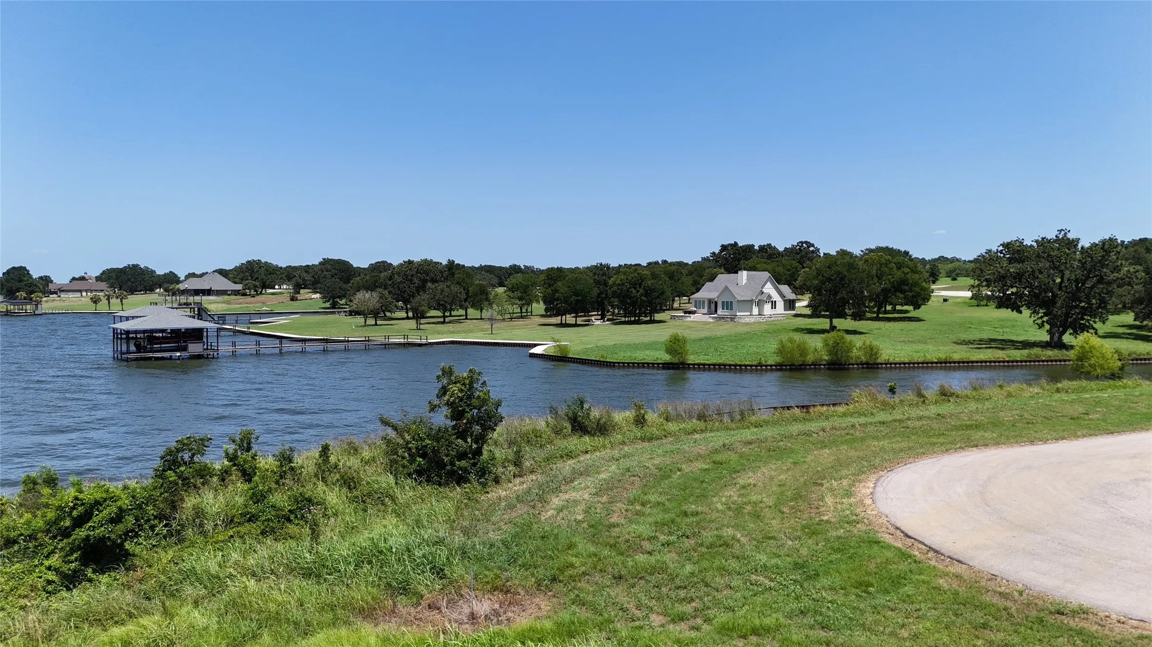 Unimproved Land For Sale in Navarro County , Lot 18 Lake Ridge Drive, Streetman, Texas 75859, 0, 0, Garage spaces, 0 Sqft, built in 0, Price $425,000, mls#20990377, Real Estate Agent in Streetman, Homes For Sale in Navarro county, Homes For Sale in Streetman, Realtor in Streetman Texas, Real Estate Brokerage Independent Realty Texas, Luminita Cordes Realtor