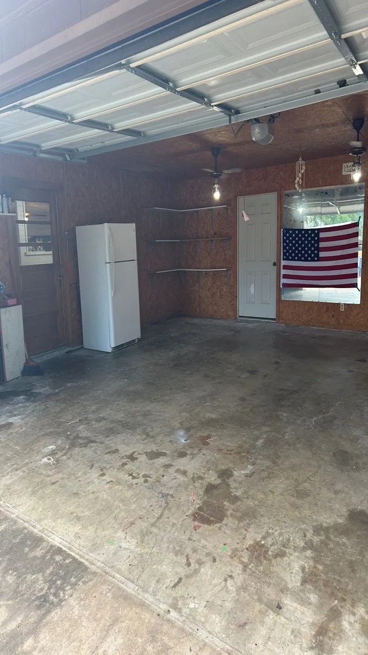 Single Family Residence For Sale in Fannin County , 206 N Main Street, Bailey, Texas 75413, 3 Bedroom, 2 Bathroom, 2 Garage spaces, 1,323 Sqft, built in 1989, Preowned, mls#20998041, Real Estate Agent in Bailey, Homes For Sale in Fannin county, Homes For Sale in Bailey, Realtor in Bailey Texas, Real Estate Brokerage Independent Realty Texas, Luminita Cordes Realtor