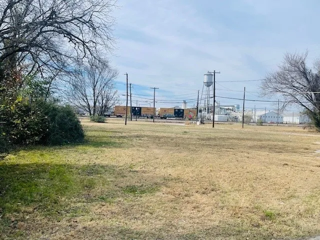 View from Ivory Ln