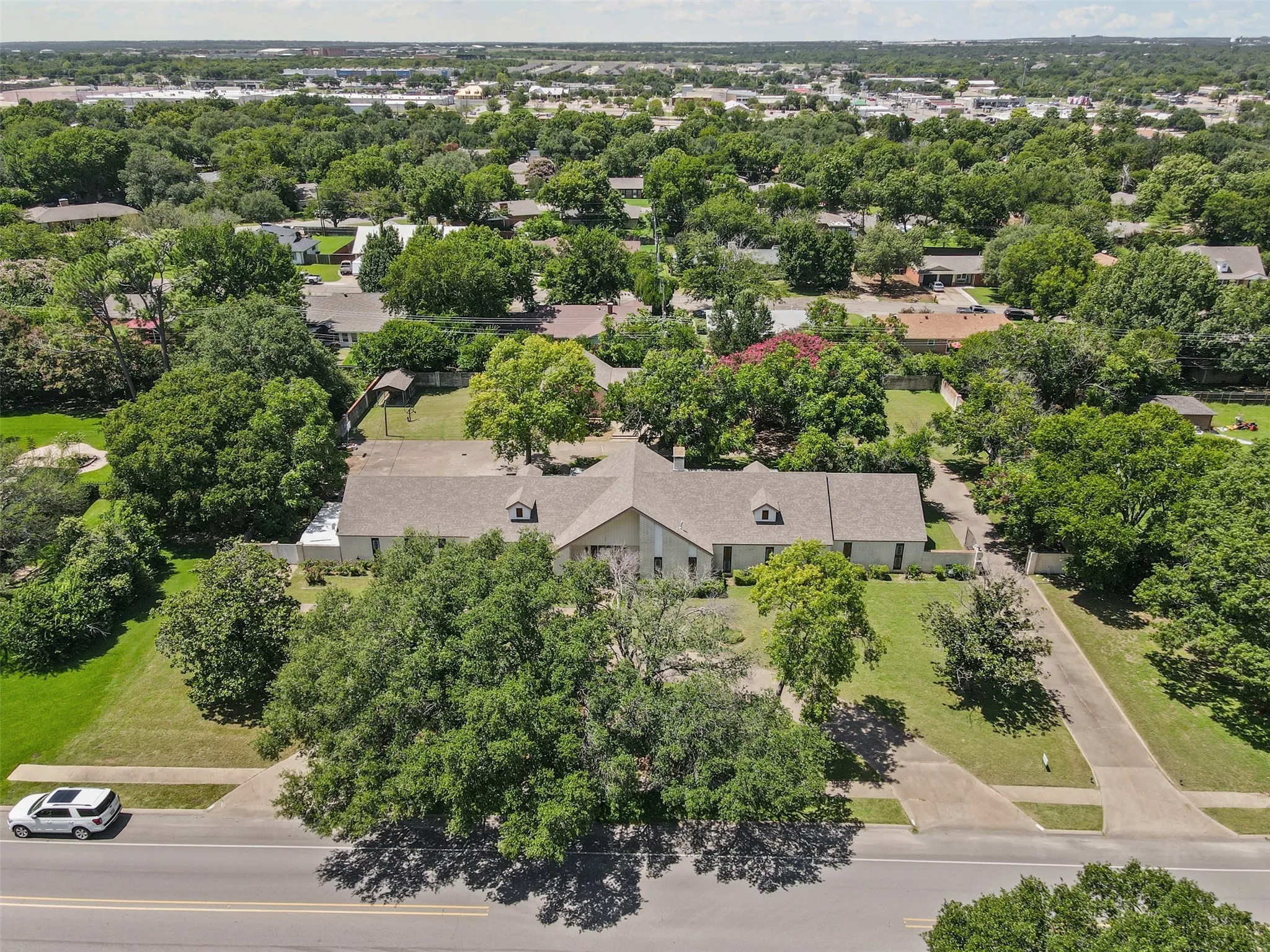 Bird's eye view of a tree filled landscape