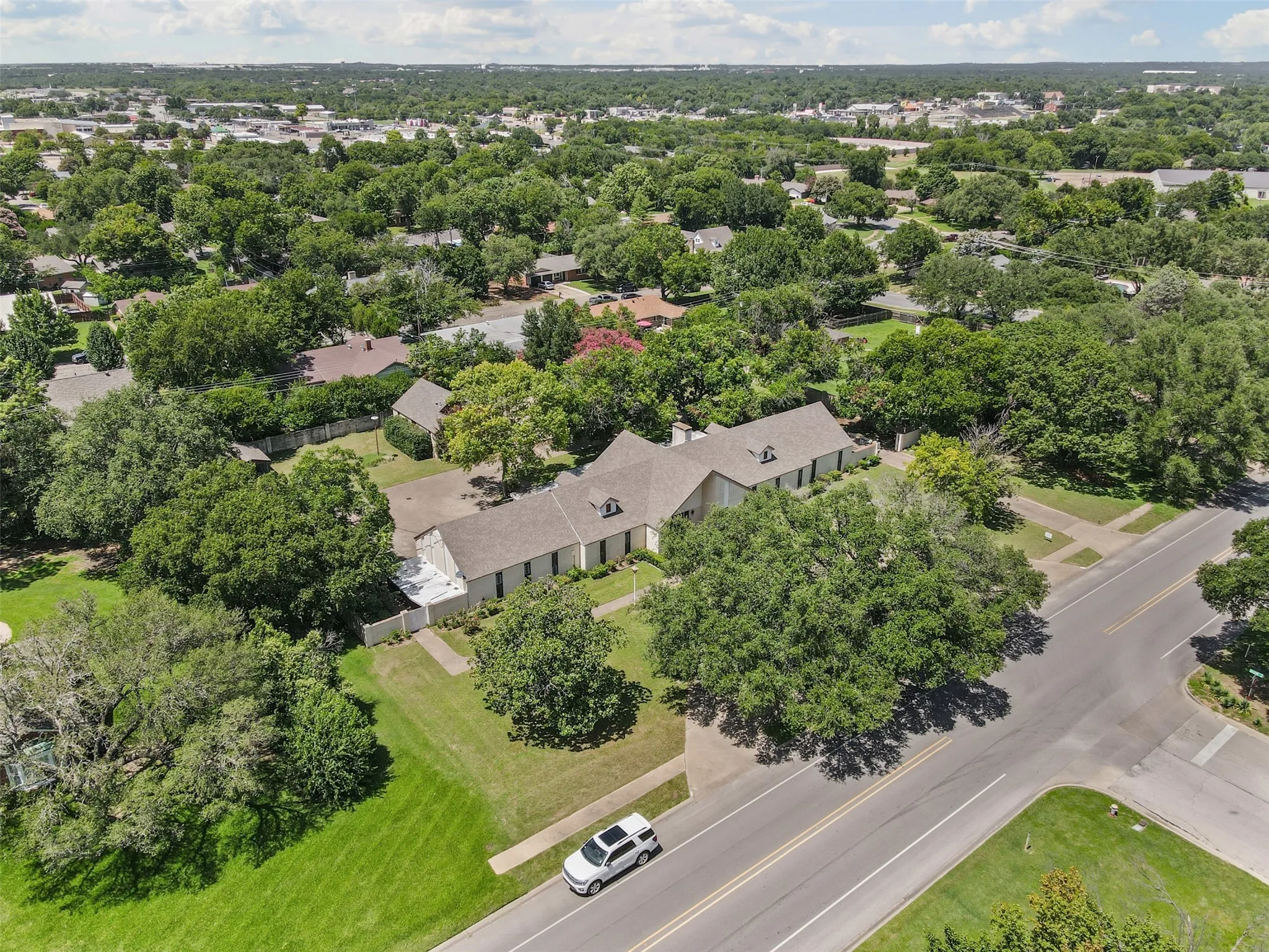 Bird's eye view of a tree filled landscape