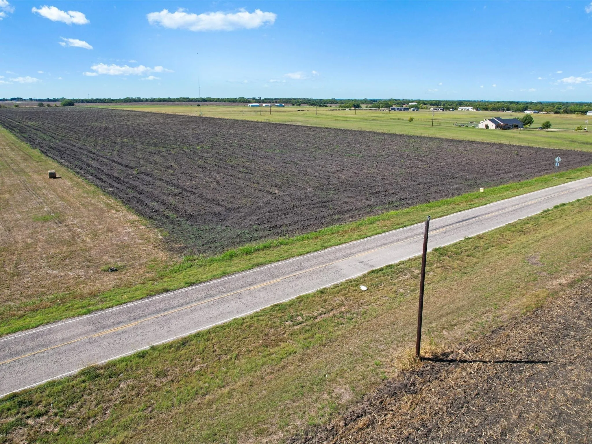 Unimproved Land For Sale in Grayson County , TBD FM-697 Highway, Whitewright, Texas 75491, 0, 0, Garage spaces, 0 Sqft, built in 0, mls#20999181, Real Estate Agent in Whitewright, Homes For Sale in Grayson county, Homes For Sale in Whitewright, Realtor in Whitewright Texas, Real Estate Brokerage Independent Realty Texas, Luminita Cordes Realtor
