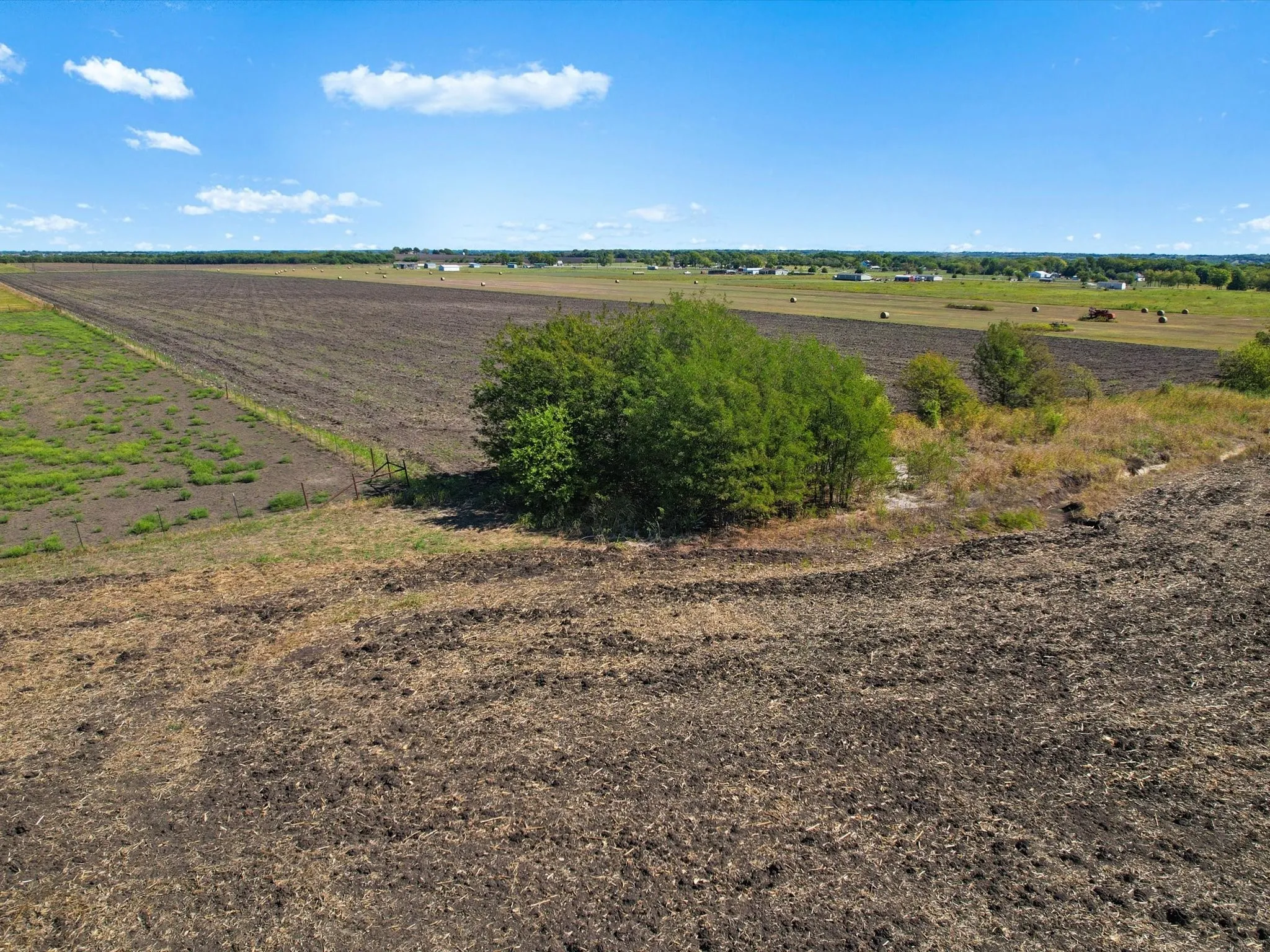 Unimproved Land For Sale in Grayson County , TBD FM-697 Highway, Whitewright, Texas 75491, 0, 0, Garage spaces, 0 Sqft, built in 0, mls#20999181, Real Estate Agent in Whitewright, Homes For Sale in Grayson county, Homes For Sale in Whitewright, Realtor in Whitewright Texas, Real Estate Brokerage Independent Realty Texas, Luminita Cordes Realtor