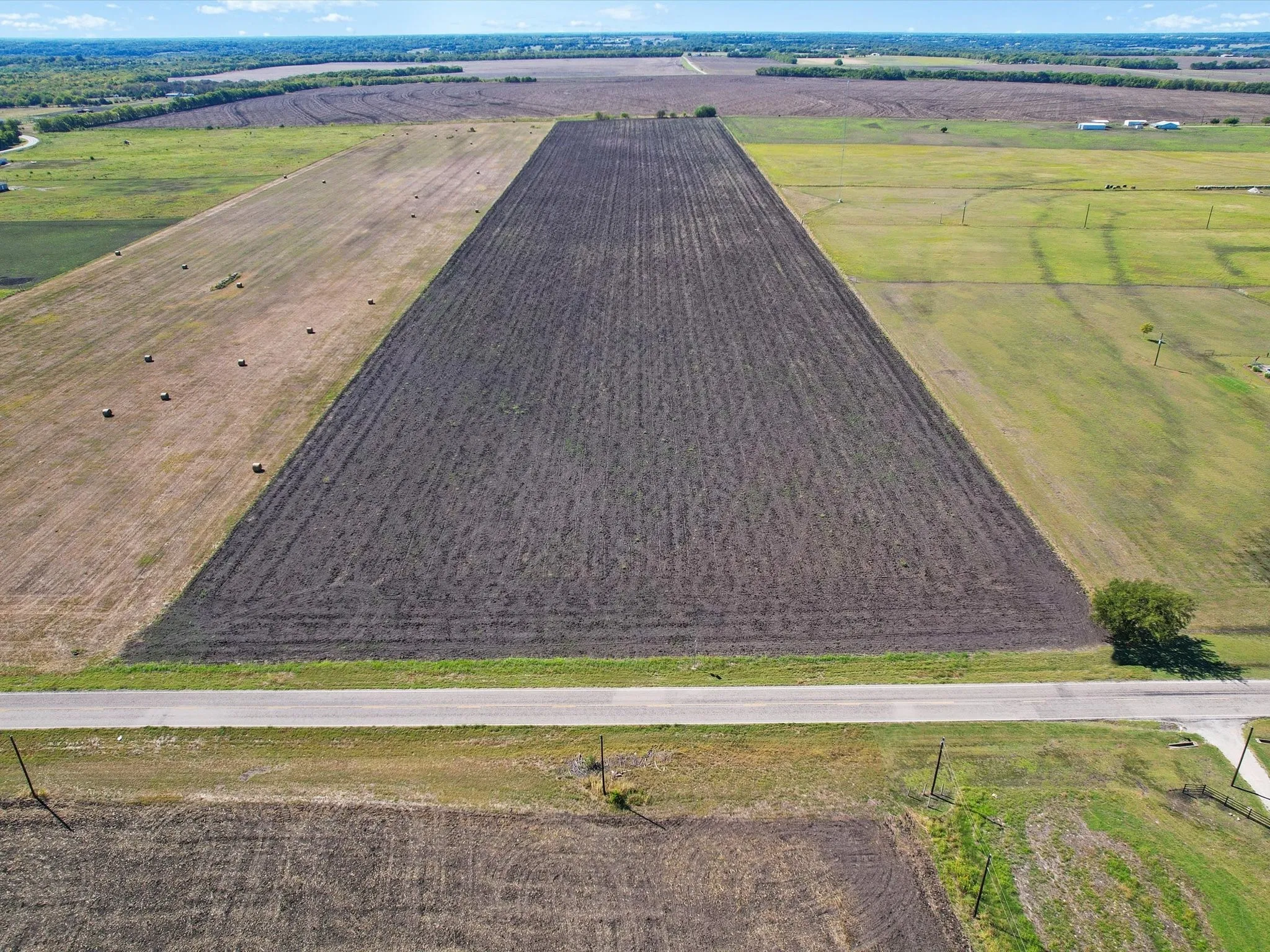 Unimproved Land For Sale in Grayson County , TBD FM-697 Highway, Whitewright, Texas 75491, 0, 0, Garage spaces, 0 Sqft, built in 0, mls#20999181, Real Estate Agent in Whitewright, Homes For Sale in Grayson county, Homes For Sale in Whitewright, Realtor in Whitewright Texas, Real Estate Brokerage Independent Realty Texas, Luminita Cordes Realtor