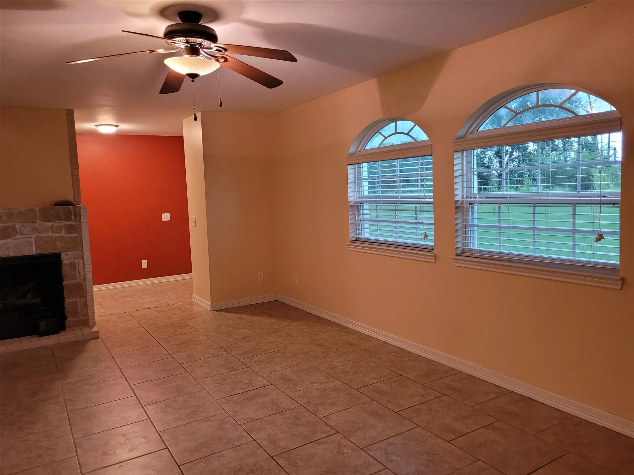 Single Family Residence For Sale in Lamar County , 700 CR 45900, Detroit, Texas 75436, 3 Bedroom, 2 Bathroom, Garage spaces, 1,598 Sqft, built in 2016, Preowned, mls#20999382, Real Estate Agent in Detroit, Homes For Sale in Lamar county, Homes For Sale in Detroit, Realtor in Detroit Texas, Real Estate Brokerage Independent Realty Texas, Luminita Cordes Realtor