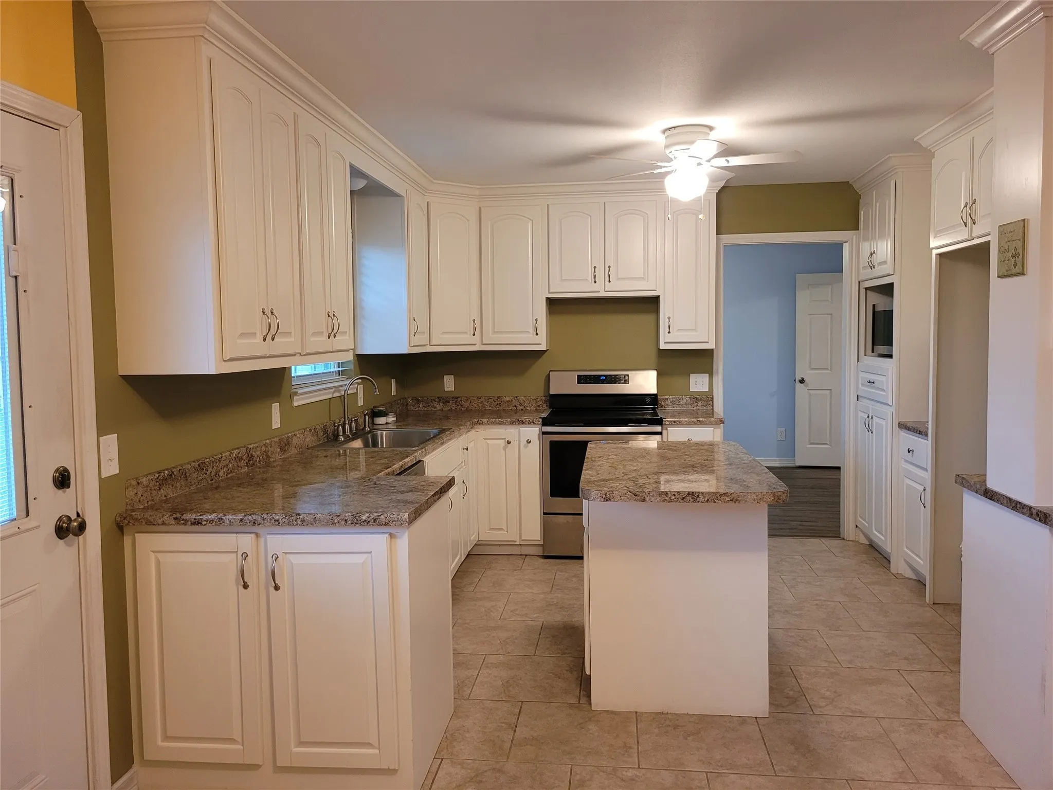 Single Family Residence For Sale in Lamar County , 700 CR 45900, Detroit, Texas 75436, 3 Bedroom, 2 Bathroom, Garage spaces, 1,598 Sqft, built in 2016, Preowned, mls#20999382, Real Estate Agent in Detroit, Homes For Sale in Lamar county, Homes For Sale in Detroit, Realtor in Detroit Texas, Real Estate Brokerage Independent Realty Texas, Luminita Cordes Realtor
