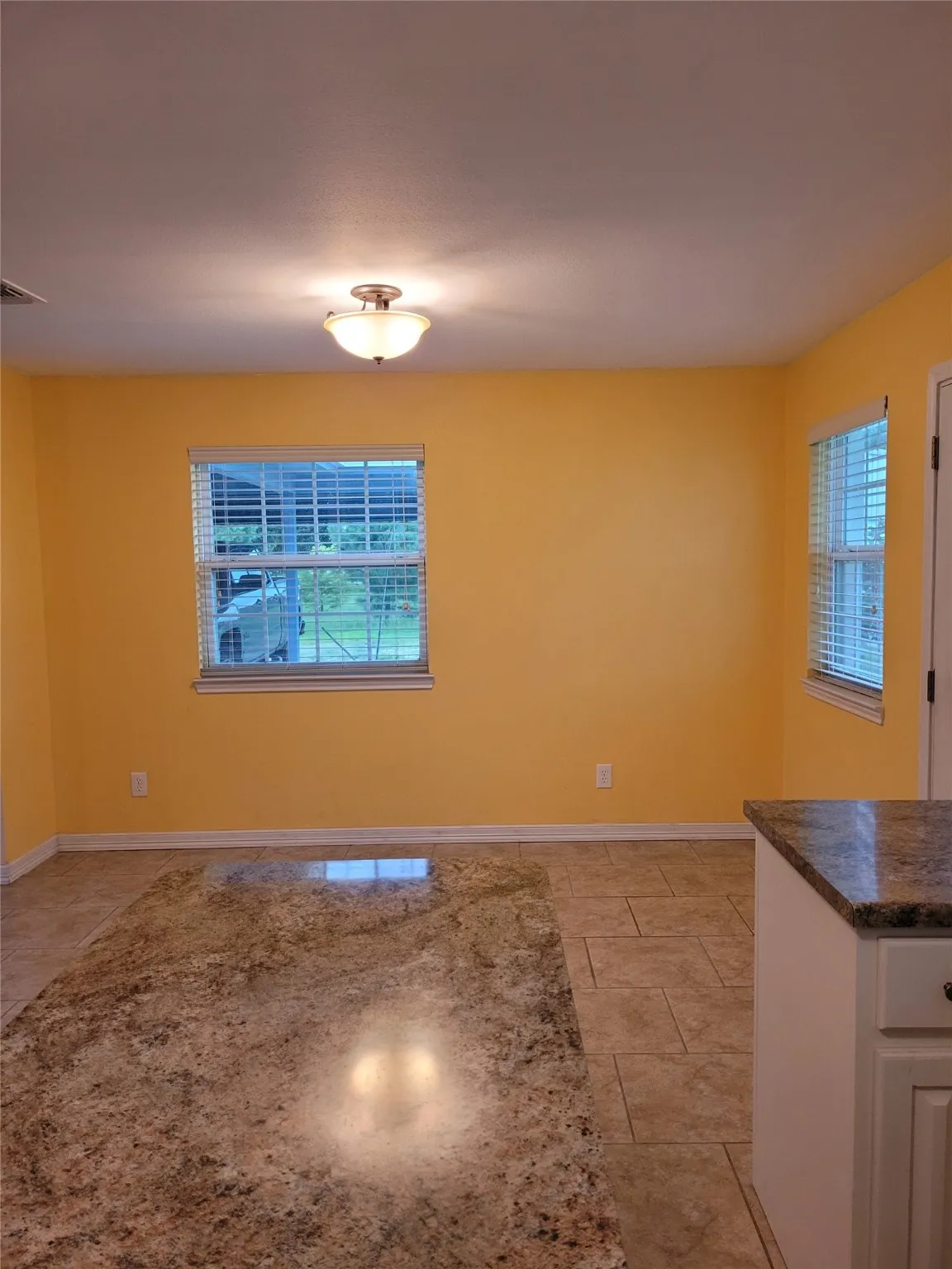 Single Family Residence For Sale in Lamar County , 700 CR 45900, Detroit, Texas 75436, 3 Bedroom, 2 Bathroom, Garage spaces, 1,598 Sqft, built in 2016, Preowned, mls#20999382, Real Estate Agent in Detroit, Homes For Sale in Lamar county, Homes For Sale in Detroit, Realtor in Detroit Texas, Real Estate Brokerage Independent Realty Texas, Luminita Cordes Realtor