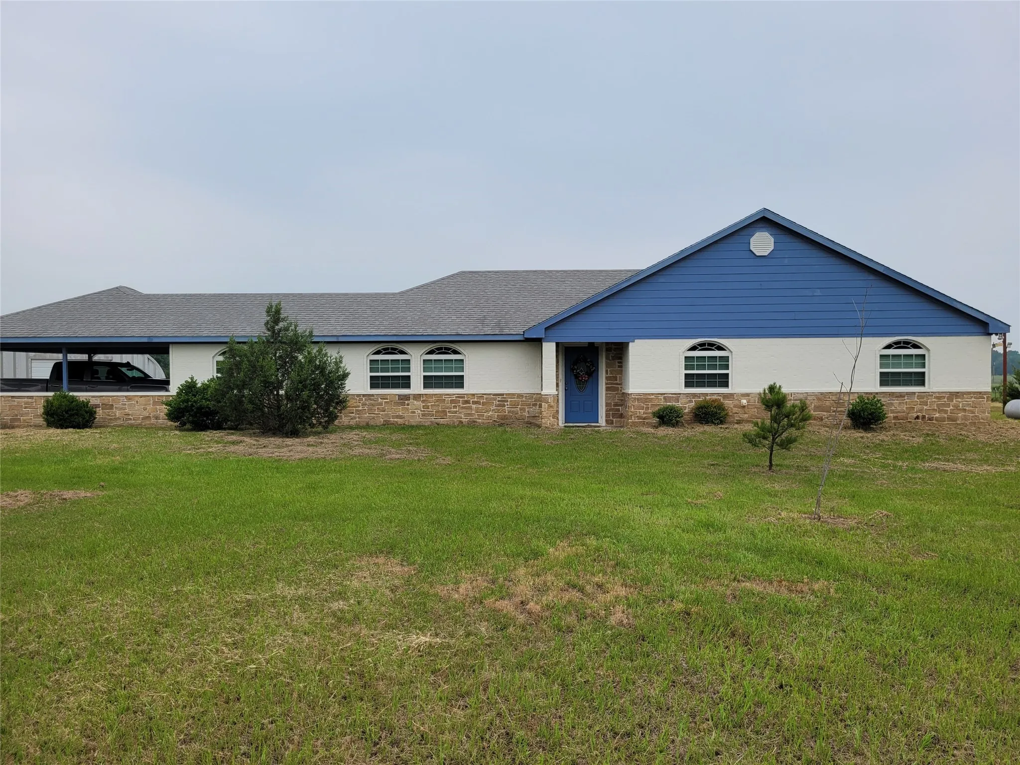 Single Family Residence For Sale in Lamar County , 700 CR 45900, Detroit, Texas 75436, 3 Bedroom, 2 Bathroom, Garage spaces, 1,598 Sqft, built in 2016, Preowned, mls#20999382, Real Estate Agent in Detroit, Homes For Sale in Lamar county, Homes For Sale in Detroit, Realtor in Detroit Texas, Real Estate Brokerage Independent Realty Texas, Luminita Cordes Realtor