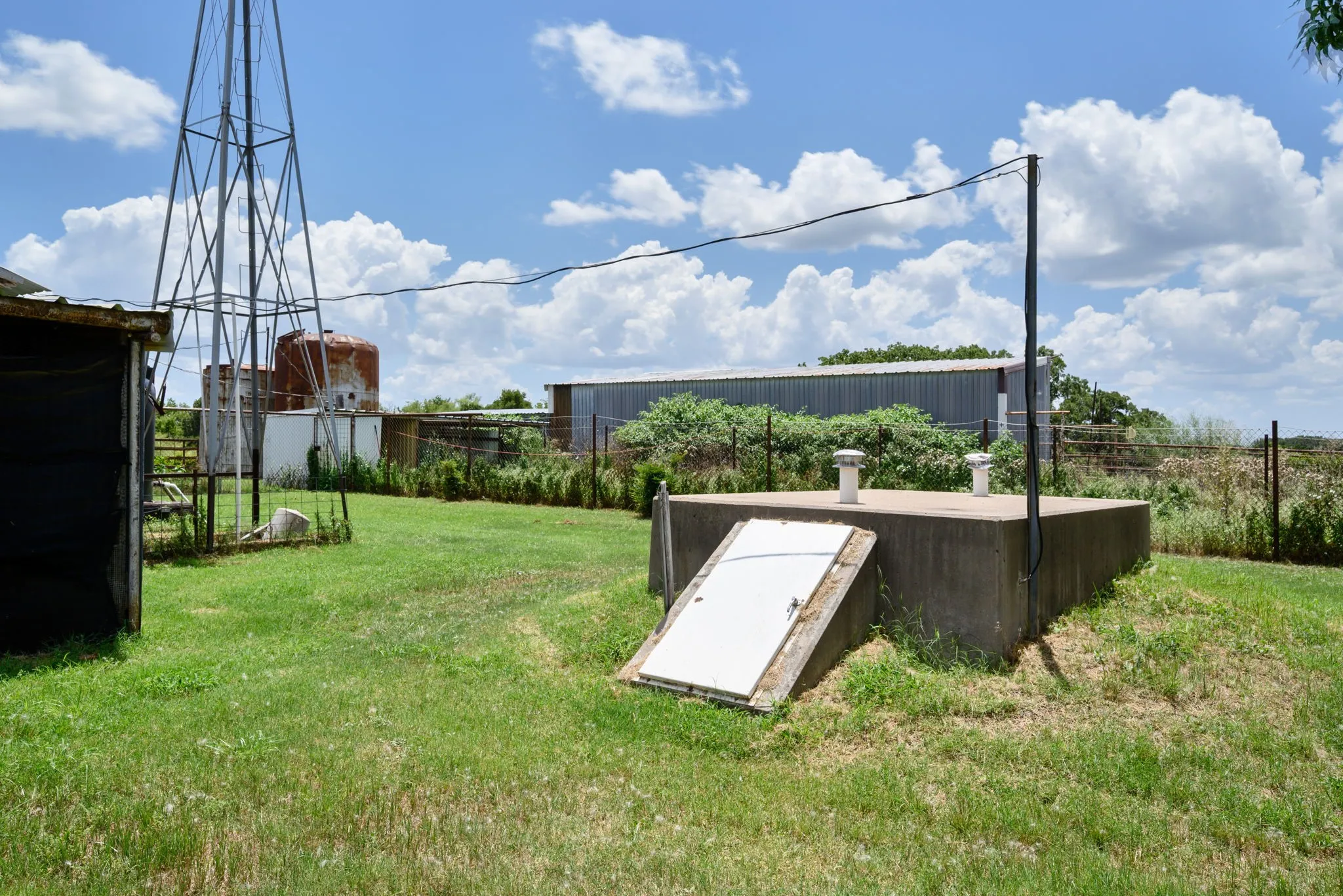 Farm For Sale in Jack County , 8 SW Poteet Road, Bryson, Texas 76427, 4 Bedrooms, 2 Bathrooms, Garage spaces, 1,869 Sqft, built in 1973, Preowned, Price $1,350,000, mls#20996157, Real Estate Agent in Bryson, Homes For Sale in Jack county, Homes For Sale in Bryson, Realtor in Bryson Texas, Real Estate Brokerage Independent Realty Texas, Luminita Cordes Realtor