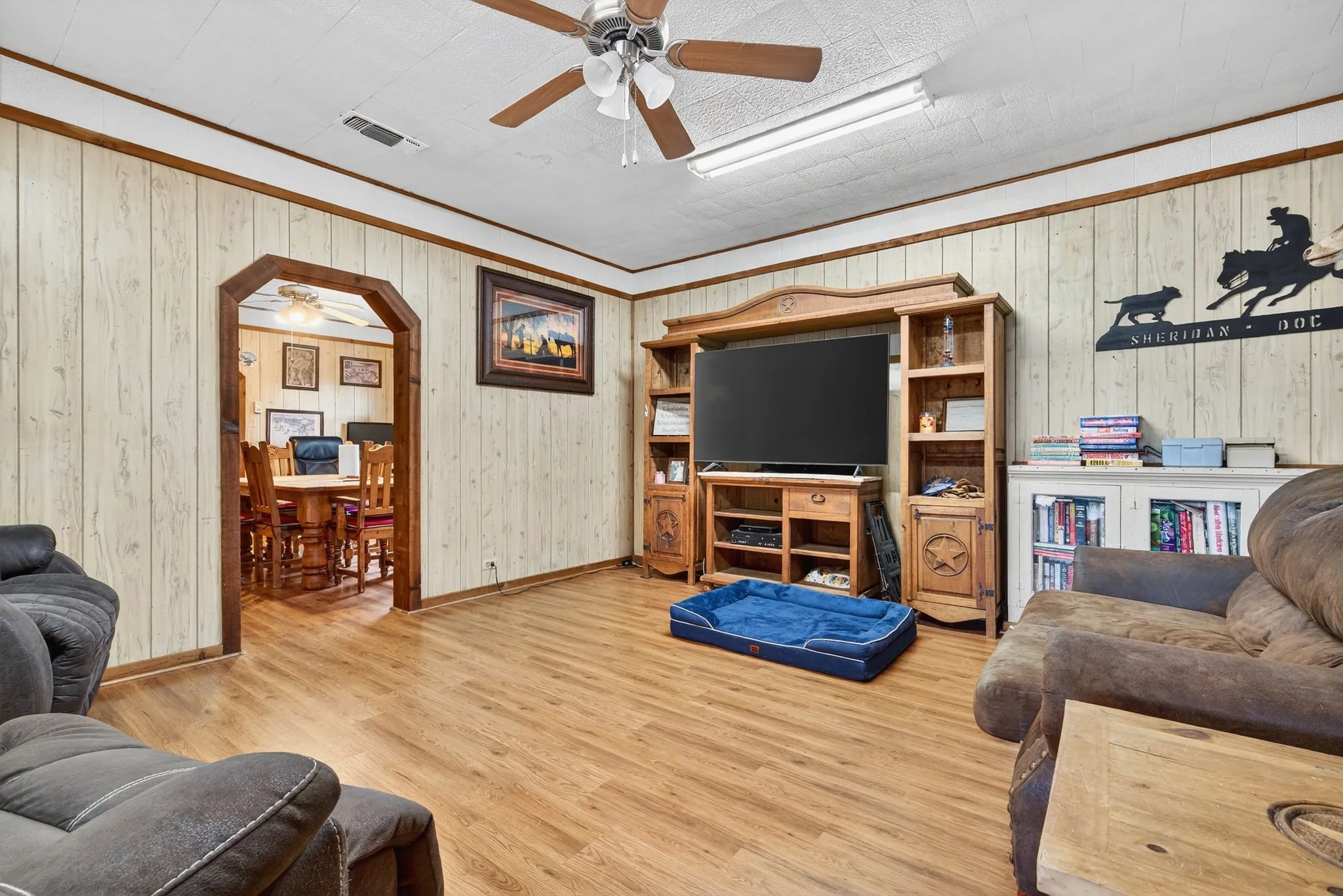 Farm For Sale in Jack County , 8 SW Poteet Road, Bryson, Texas 76427, 4 Bedrooms, 2 Bathrooms, Garage spaces, 1,869 Sqft, built in 1973, Preowned, Price $1,350,000, mls#20996157, Real Estate Agent in Bryson, Homes For Sale in Jack county, Homes For Sale in Bryson, Realtor in Bryson Texas, Real Estate Brokerage Independent Realty Texas, Luminita Cordes Realtor
