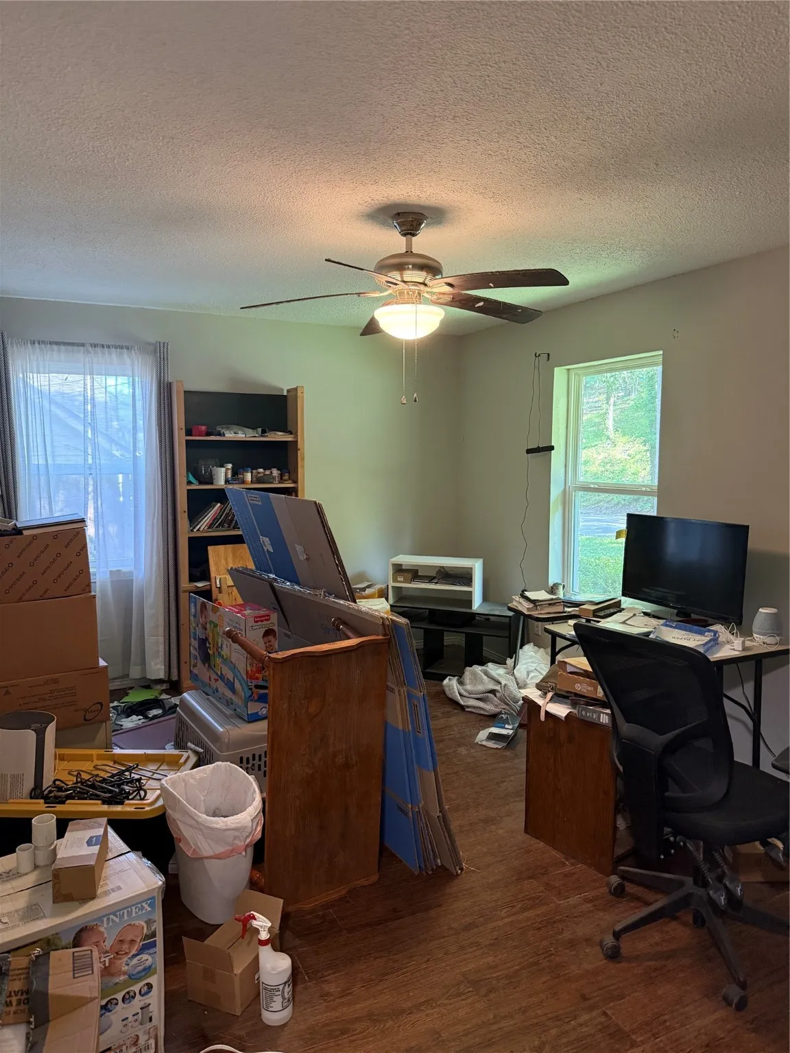 Single Family Residence For Sale in Dallas County , 429 Ten Mile Drive, De Soto, Texas 75115, 3 Bedroom, 2 Bathroom, 2 Garage spaces, 1,564 Sqft, built in 1967, Preowned, mls#20999757, Real Estate Agent in De Soto, Homes For Sale in Dallas county, Homes For Sale in De Soto, Realtor in De Soto Texas, Real Estate Brokerage Independent Realty Texas, Luminita Cordes Realtor
