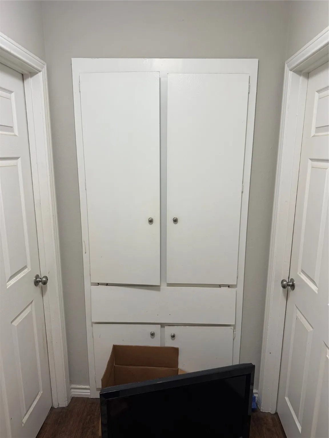 Single Family Residence For Sale in Dallas County , 429 Ten Mile Drive, De Soto, Texas 75115, 3 Bedroom, 2 Bathroom, 2 Garage spaces, 1,564 Sqft, built in 1967, Preowned, mls#20999757, Real Estate Agent in De Soto, Homes For Sale in Dallas county, Homes For Sale in De Soto, Realtor in De Soto Texas, Real Estate Brokerage Independent Realty Texas, Luminita Cordes Realtor