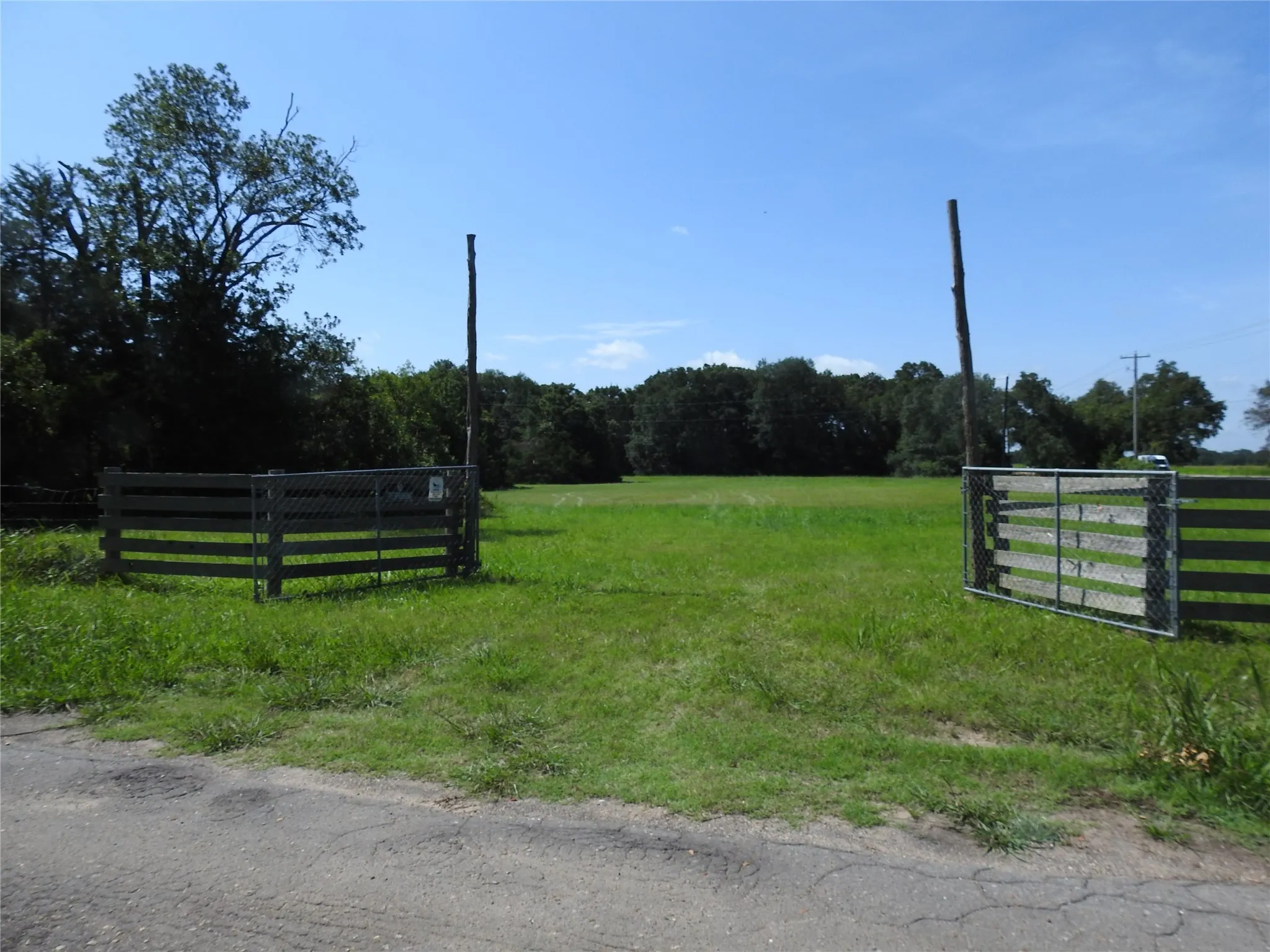 Entrance gate right off HWY 78.