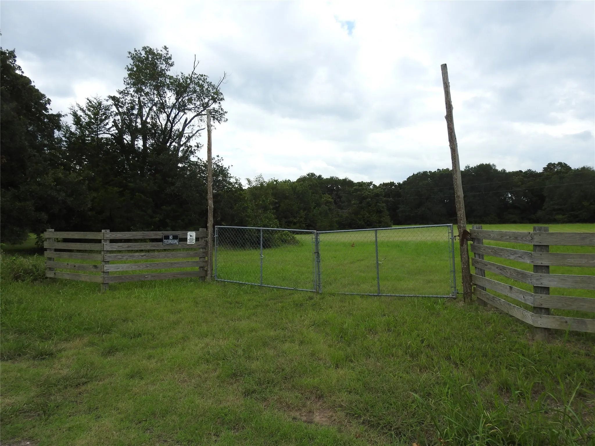Entry gate.

