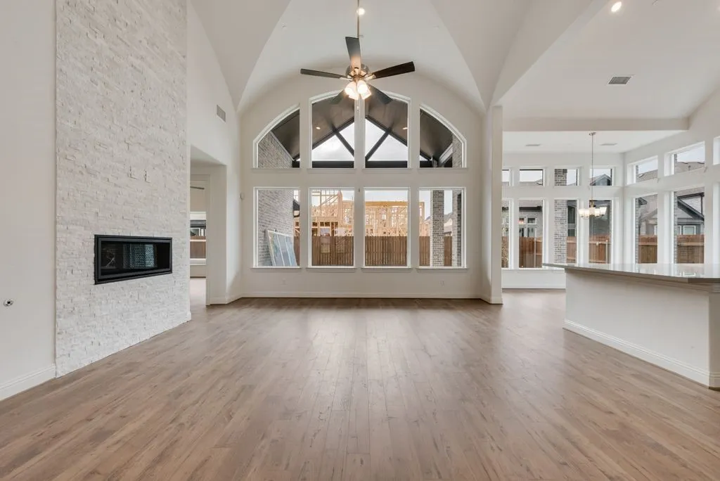 Single Family Residence For Sale in Tarrant County , 7631 Lanier Lane, Grand Prairie, Texas 75054, 5 Bedroom, 4 Bathroom, 2 Garage spaces, 3,927 Sqft, built in 2026, New Construction - Complete, mls#21000440, Real Estate Agent in Grand Prairie, Homes For Sale in Tarrant county, Homes For Sale in Grand Prairie, Realtor in Grand Prairie Texas, Real Estate Brokerage Independent Realty Texas, Luminita Cordes Realtor