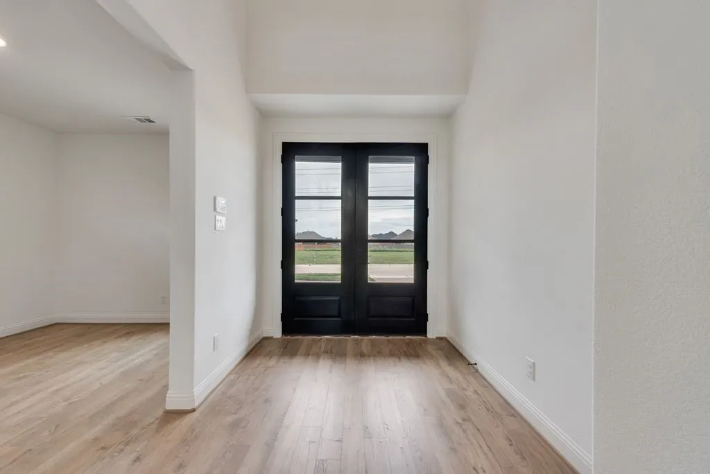 Single Family Residence For Sale in Tarrant County , 7631 Lanier Lane, Grand Prairie, Texas 75054, 5 Bedroom, 4 Bathroom, 2 Garage spaces, 3,927 Sqft, built in 2026, New Construction - Complete, mls#21000440, Real Estate Agent in Grand Prairie, Homes For Sale in Tarrant county, Homes For Sale in Grand Prairie, Realtor in Grand Prairie Texas, Real Estate Brokerage Independent Realty Texas, Luminita Cordes Realtor