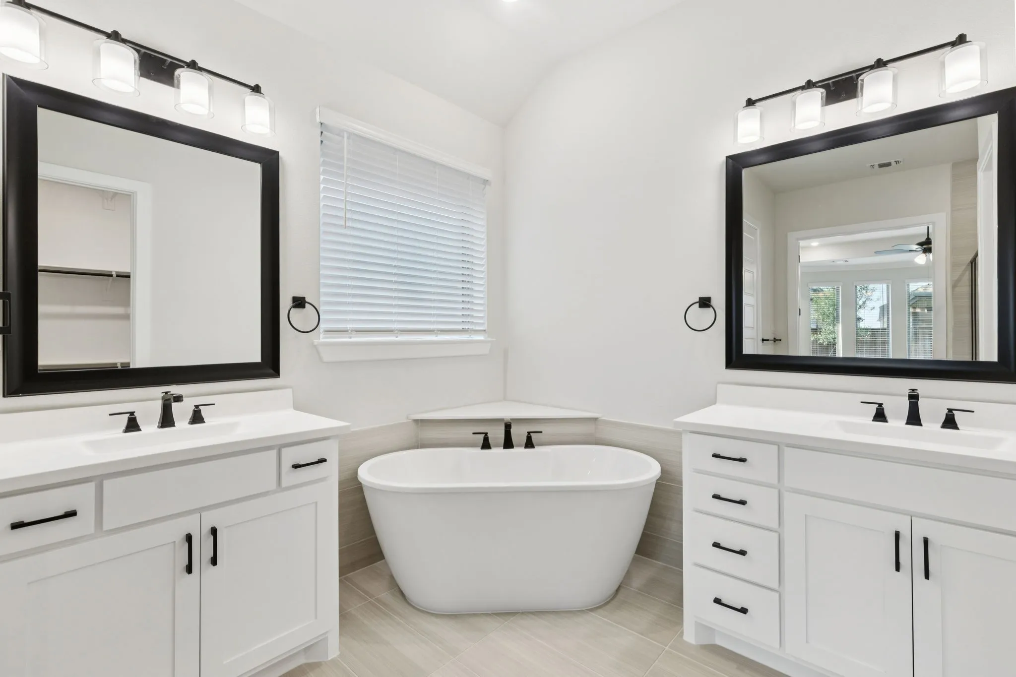 224 Bee Balm - Primary Bath