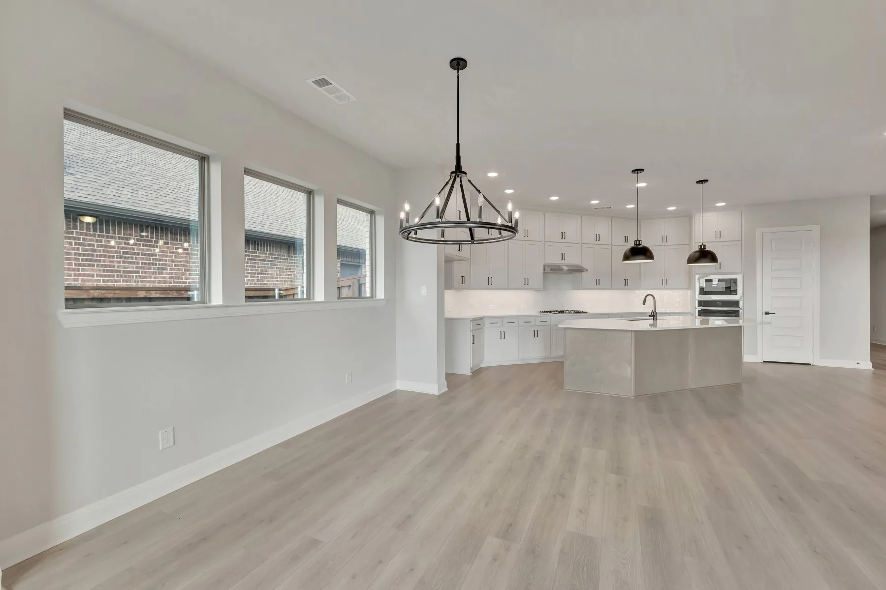 Single Family Residence For Sale in Ellis County , 741 Shinnery Oak Way, Waxahachie, Texas 75165, 3 Bedroom, 3 Bathroom, 3 Garage spaces, 2,864 Sqft, built in 2025, New Construction - Incomplete, mls#21004237, Real Estate Agent in Waxahachie, Homes For Sale in Ellis county, Homes For Sale in Waxahachie, Realtor in Waxahachie Texas, Real Estate Brokerage Independent Realty Texas, Luminita Cordes Realtor