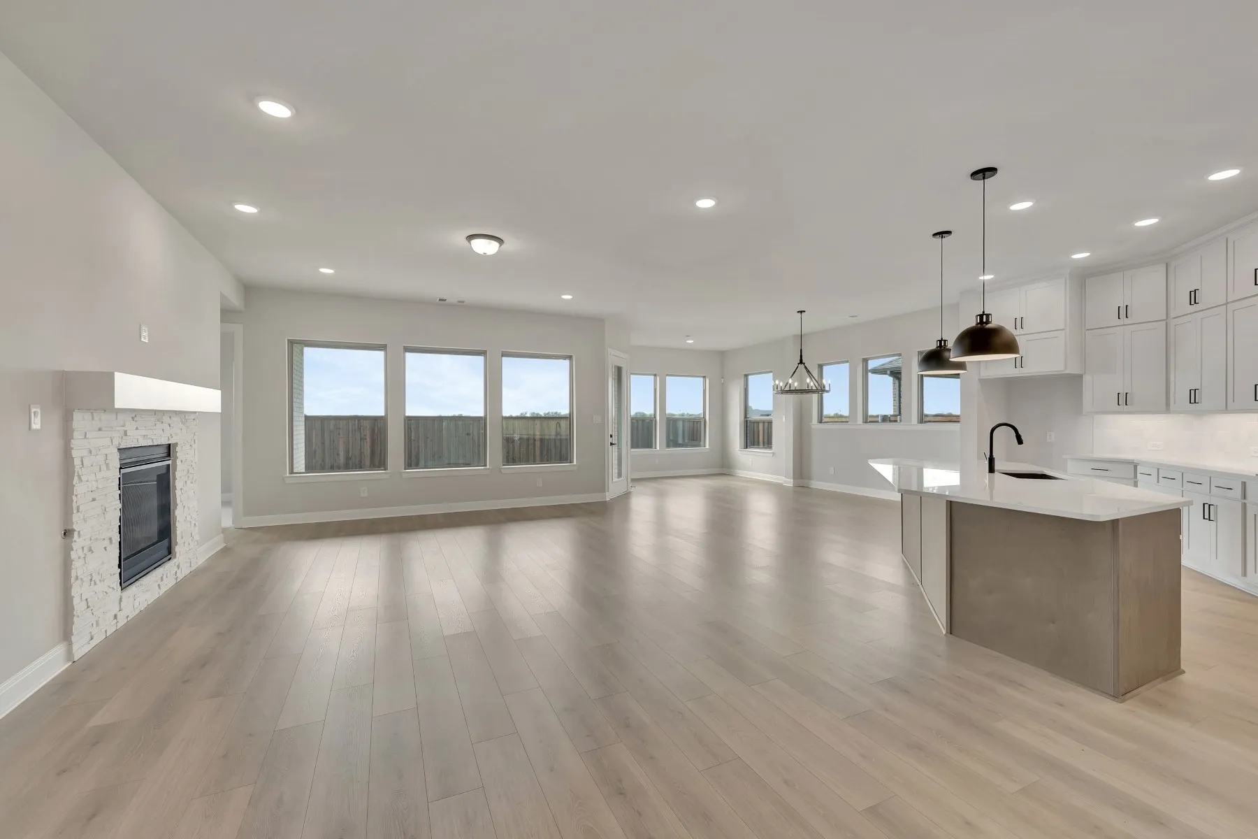Single Family Residence For Sale in Ellis County , 741 Shinnery Oak Way, Waxahachie, Texas 75165, 3 Bedroom, 3 Bathroom, 3 Garage spaces, 2,864 Sqft, built in 2025, New Construction - Incomplete, mls#21004237, Real Estate Agent in Waxahachie, Homes For Sale in Ellis county, Homes For Sale in Waxahachie, Realtor in Waxahachie Texas, Real Estate Brokerage Independent Realty Texas, Luminita Cordes Realtor