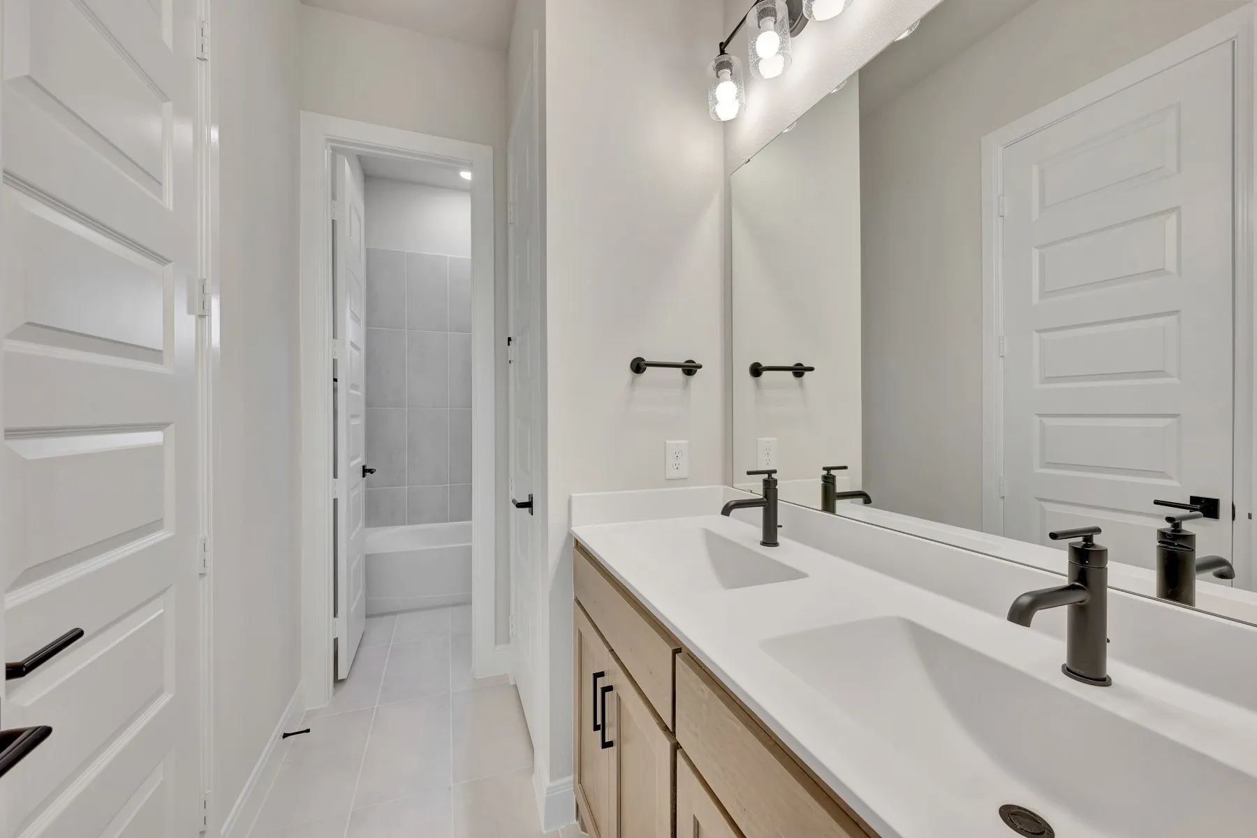 Single Family Residence For Sale in Ellis County , 741 Shinnery Oak Way, Waxahachie, Texas 75165, 3 Bedroom, 3 Bathroom, 3 Garage spaces, 2,864 Sqft, built in 2025, New Construction - Incomplete, mls#21004237, Real Estate Agent in Waxahachie, Homes For Sale in Ellis county, Homes For Sale in Waxahachie, Realtor in Waxahachie Texas, Real Estate Brokerage Independent Realty Texas, Luminita Cordes Realtor