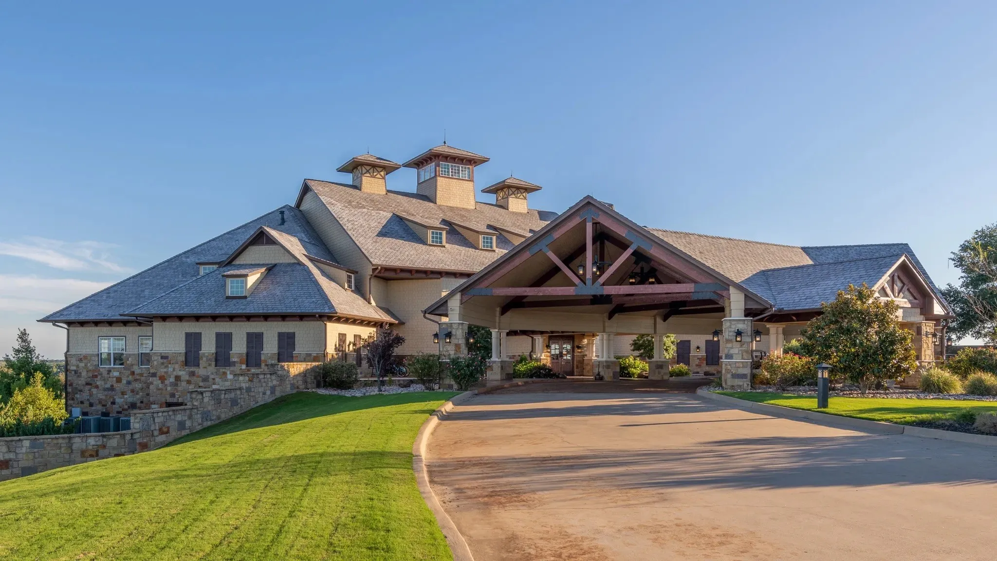 Clubhouse​​‌​​​​‌​​‌‌​‌‌​​​‌‌​‌​‌​‌​​​‌​​ Driveway