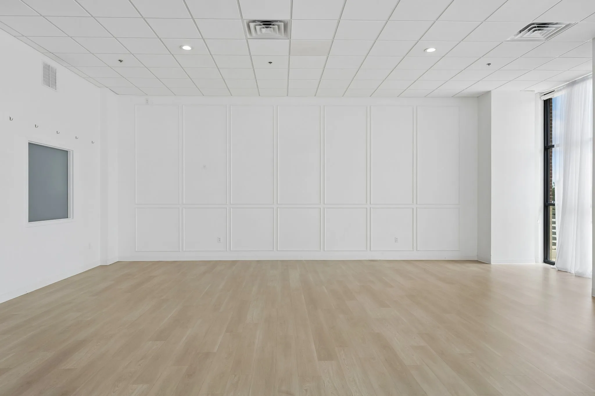 Retail For Rent in Denton County , 400 S Oak 160, Roanoke, Texas 76262, 0, 0, Garage spaces, 0 Sqft, built in 2019, Preowned, Price $31, mls#20994328, Real Estate Agent in Roanoke, Homes For Rent in Denton county, Homes For Rent in Roanoke, Realtor in Roanoke Texas, Real Estate Brokerage Independent Realty Texas, Luminita Cordes Realtor