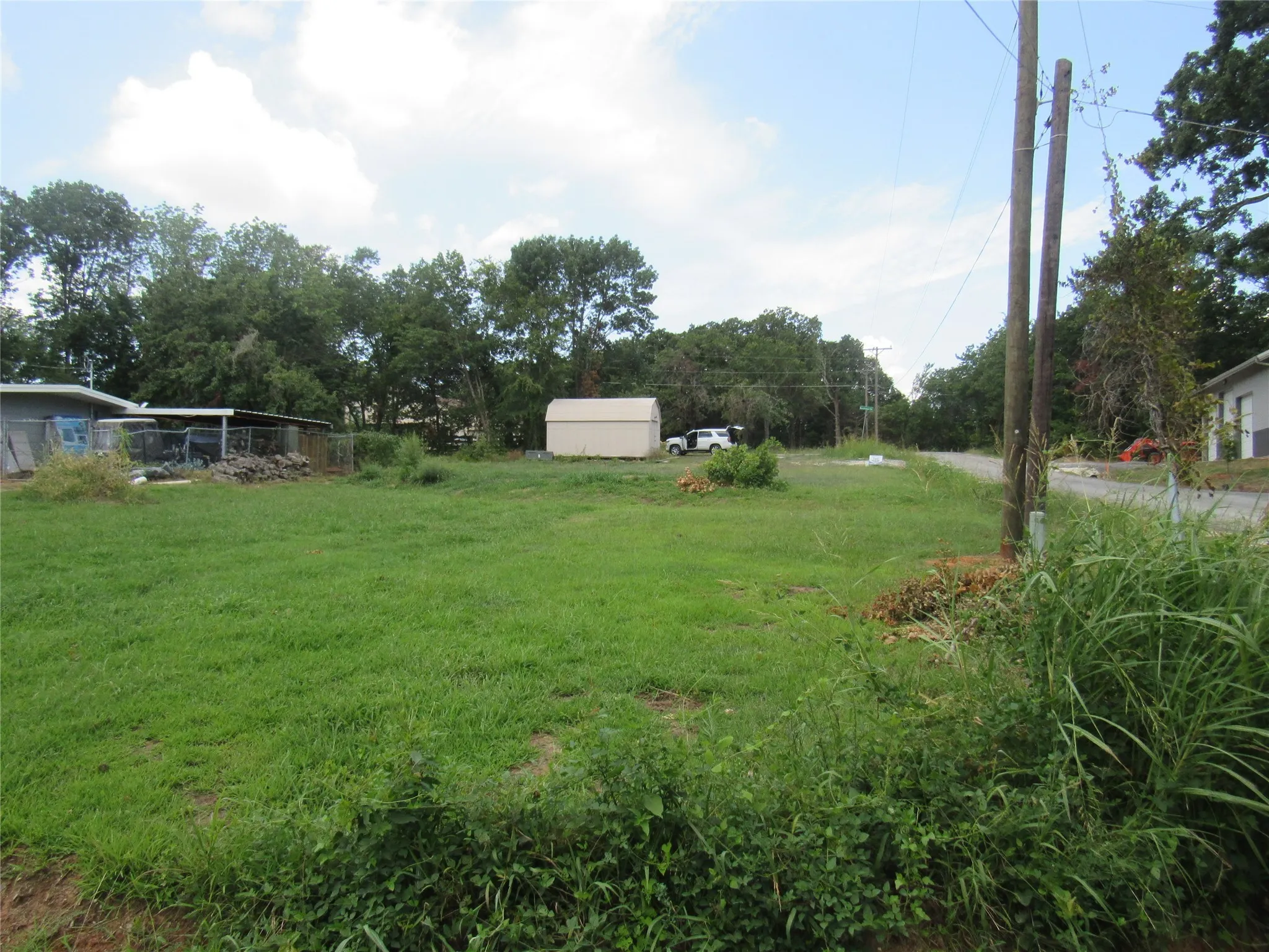 Unimproved Land For Sale in Grayson County , TBD BEACHVIEW Circle, Pottsboro, Texas 75076, 0, 0, Garage spaces, 0 Sqft, built in 0, Price $199,000, mls#21000356, Real Estate Agent in Pottsboro, Homes For Sale in Grayson county, Homes For Sale in Pottsboro, Realtor in Pottsboro Texas, Real Estate Brokerage Independent Realty Texas, Luminita Cordes Realtor