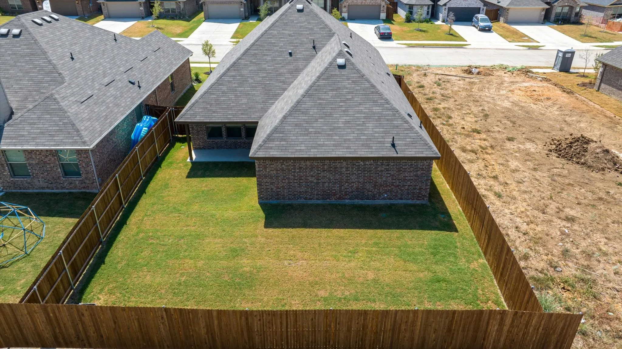 Single Family Residence For Sale in Johnson County , 529 Lela Circle, Keene, Texas 76059, 3 Bedrooms, 2 Bathrooms, 2 Garage spaces, 1,675 Sqft, built in 2022, Preowned, Price $309,500, mls#21004512, Real Estate Agent in Keene, Homes For Sale in Johnson county, Homes For Sale in Keene, Realtor in Keene Texas, Real Estate Brokerage Independent Realty Texas, Luminita Cordes Realtor