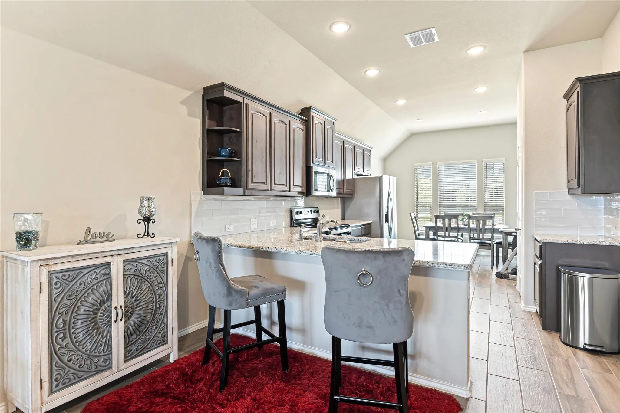 Breakfast bar