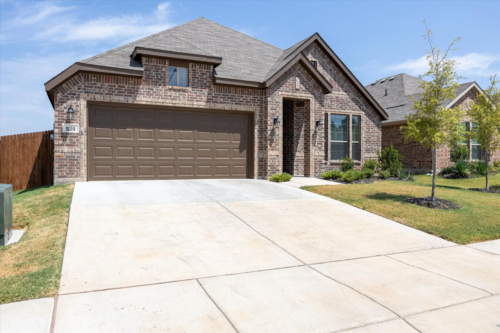 Single Family Residence For Sale in Johnson County , 529 Lela Circle, Keene, Texas 76059, 3 Bedrooms, 2 Bathrooms, 2 Garage spaces, 1,675 Sqft, built in 2022, Preowned, Price $309,500, mls#21004512, Real Estate Agent in Keene, Homes For Sale in Johnson county, Homes For Sale in Keene, Realtor in Keene Texas, Real Estate Brokerage Independent Realty Texas, Luminita Cordes Realtor