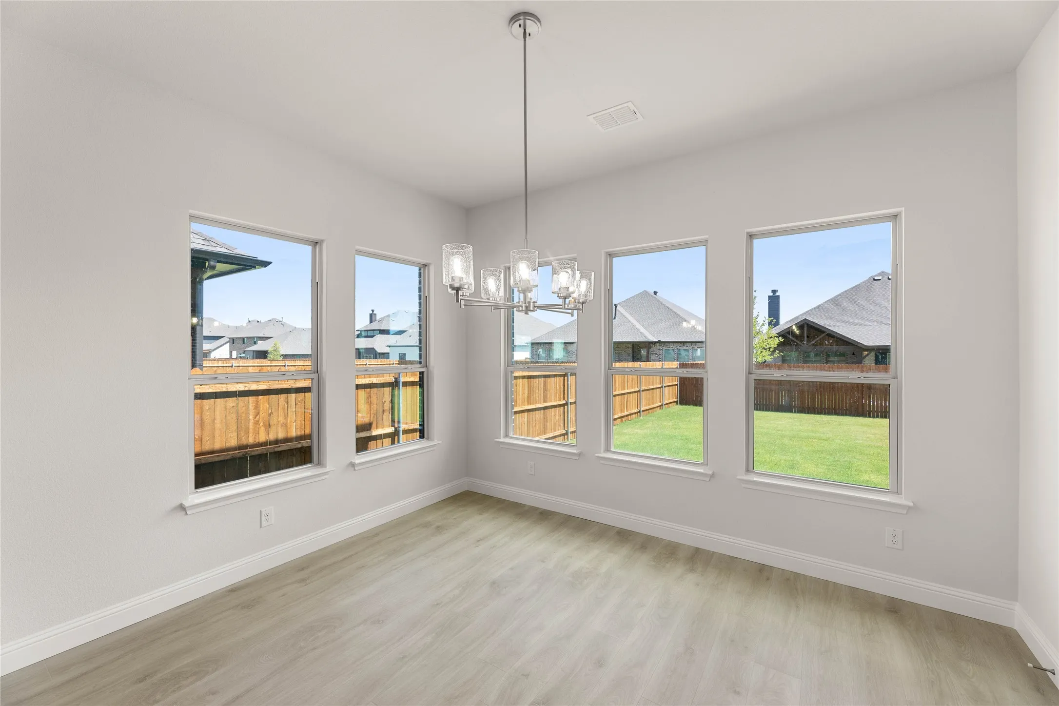 1019 Moss Grove-Dining-1
