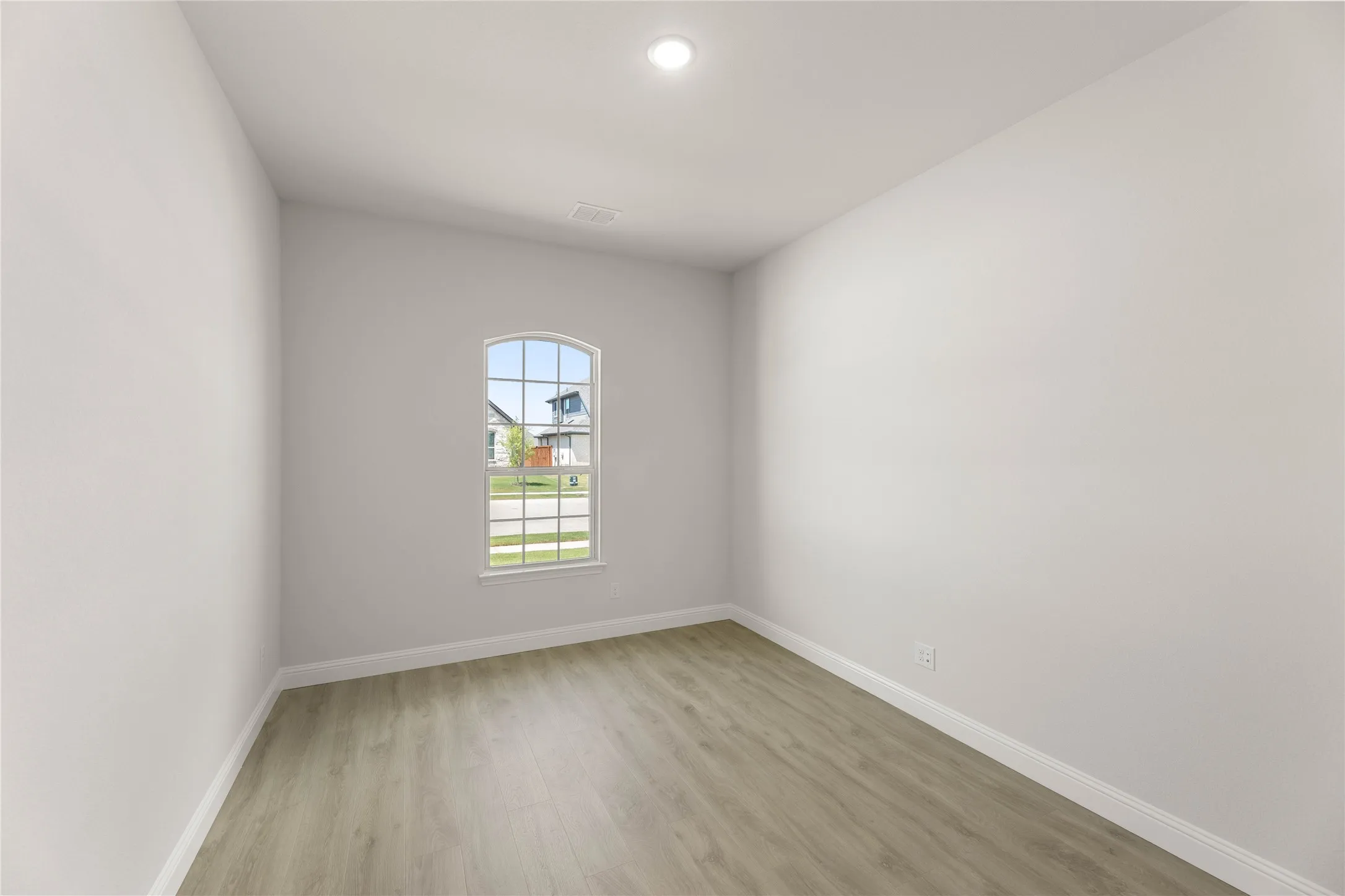 1019 Moss Grove-Study-1