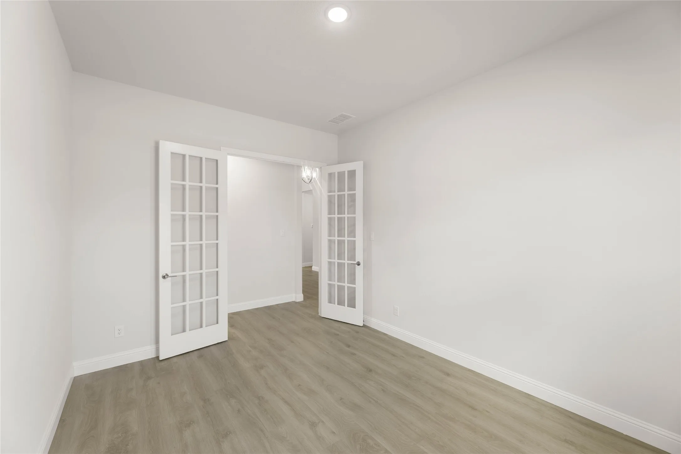 Single Family Residence For Sale in Denton County , 1019 Moss Grove Trail, Justin, Texas 76247, 3 Bedroom, 3 Bathroom, 2 Garage spaces, 2,416 Sqft, built in 2025, New Construction - Complete, mls#21004871, Real Estate Agent in Justin, Homes For Sale in Denton county, Homes For Sale in Justin, Realtor in Justin Texas, Real Estate Brokerage Independent Realty Texas, Luminita Cordes Realtor