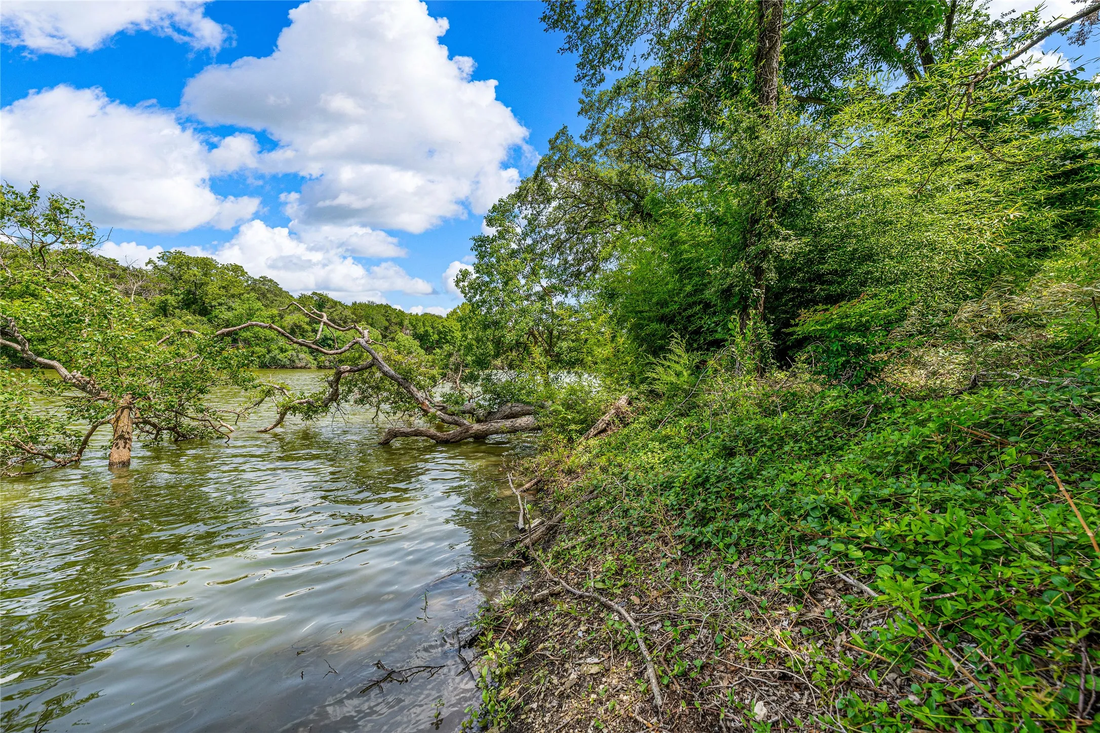 Unimproved Land For Sale in Mc Lennan County , TBD Rainbow Drive, Woodway, Texas 76712, 0, 0, Garage spaces, 0 Sqft, built in 0, Price $200,000, mls#20976754, Real Estate Agent in Woodway, Homes For Sale in Mc Lennan county, Homes For Sale in Woodway, Realtor in Woodway Texas, Real Estate Brokerage Independent Realty Texas, Luminita Cordes Realtor