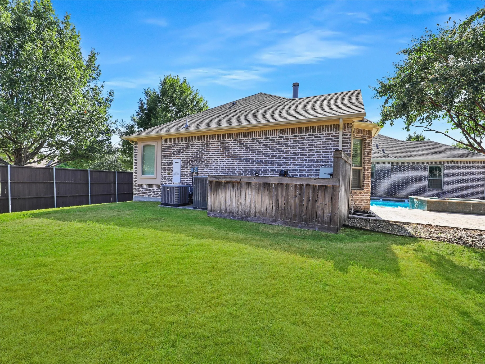Single Family Residence For Sale in Collin County , 11216 Ashley Lane, Frisco, Texas 75035, 4 Bedroom, 5 Bathroom, 2 Garage spaces, 3,404 Sqft, built in 2011, mls#21005483, Real Estate Agent in Frisco, Homes For Sale in Collin county, Homes For Sale in Frisco, Realtor in Frisco Texas, Real Estate Brokerage Independent Realty Texas, Luminita Cordes Realtor