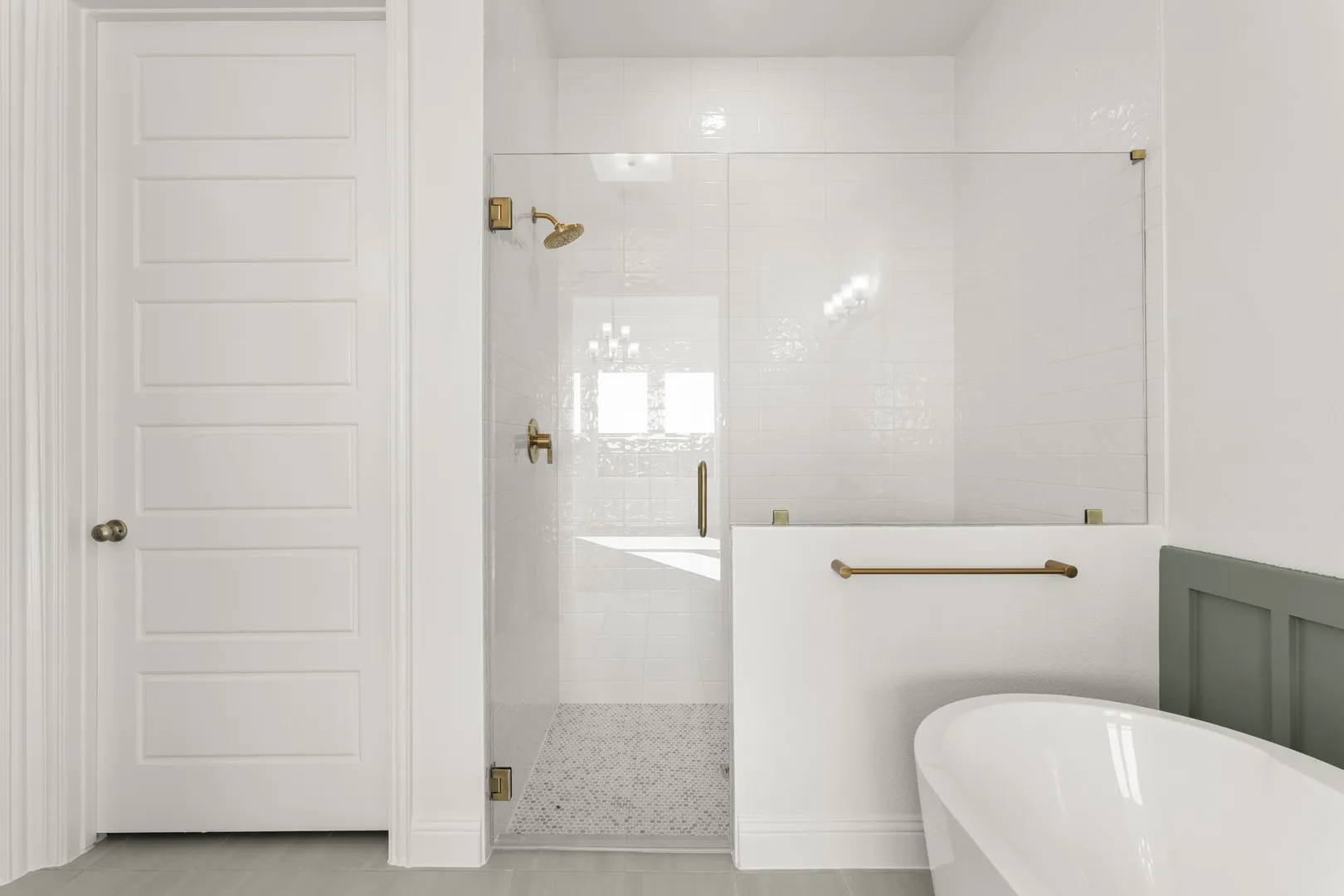 15. 3115 Tobias - Bath (2)