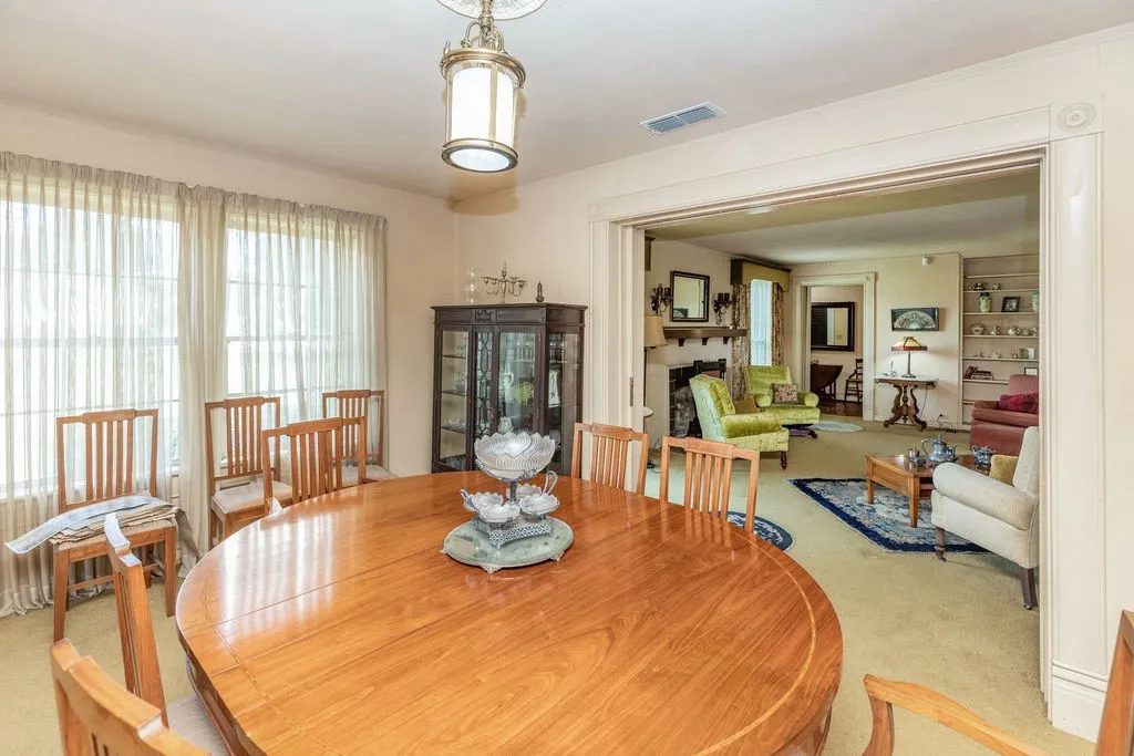 Single Family Residence For Sale in Fannin County , 701 5th Street, Honey Grove, Texas 75446, 4 Bedroom, 3 Bathroom, 2 Garage spaces, 2,639 Sqft, built in 1941, Preowned, Price $325,000, mls#21003722, Real Estate Agent in Honey Grove, Homes For Sale in Fannin county, Homes For Sale in Honey Grove, Realtor in Honey Grove Texas, Real Estate Brokerage Independent Realty Texas, Luminita Cordes Realtor