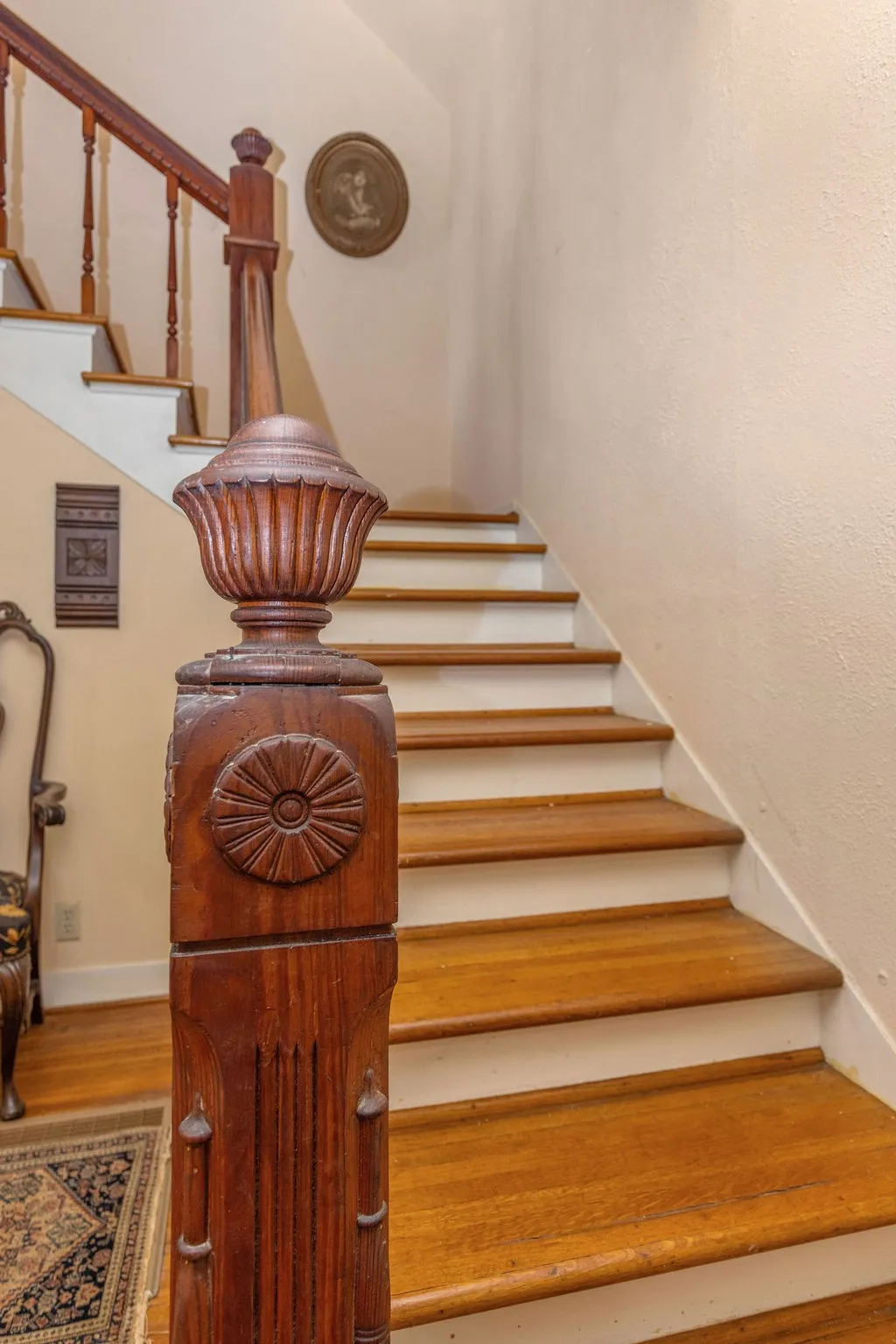 Single Family Residence For Sale in Fannin County , 701 5th Street, Honey Grove, Texas 75446, 4 Bedroom, 3 Bathroom, 2 Garage spaces, 2,639 Sqft, built in 1941, Preowned, Price $325,000, mls#21003722, Real Estate Agent in Honey Grove, Homes For Sale in Fannin county, Homes For Sale in Honey Grove, Realtor in Honey Grove Texas, Real Estate Brokerage Independent Realty Texas, Luminita Cordes Realtor